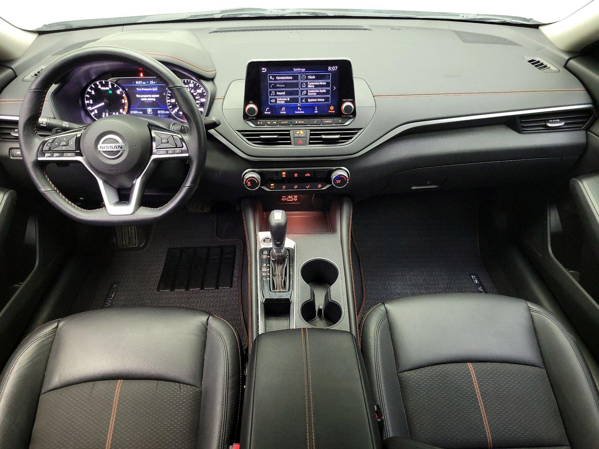 Thumbnail: 2021 Nissan Altima - 9