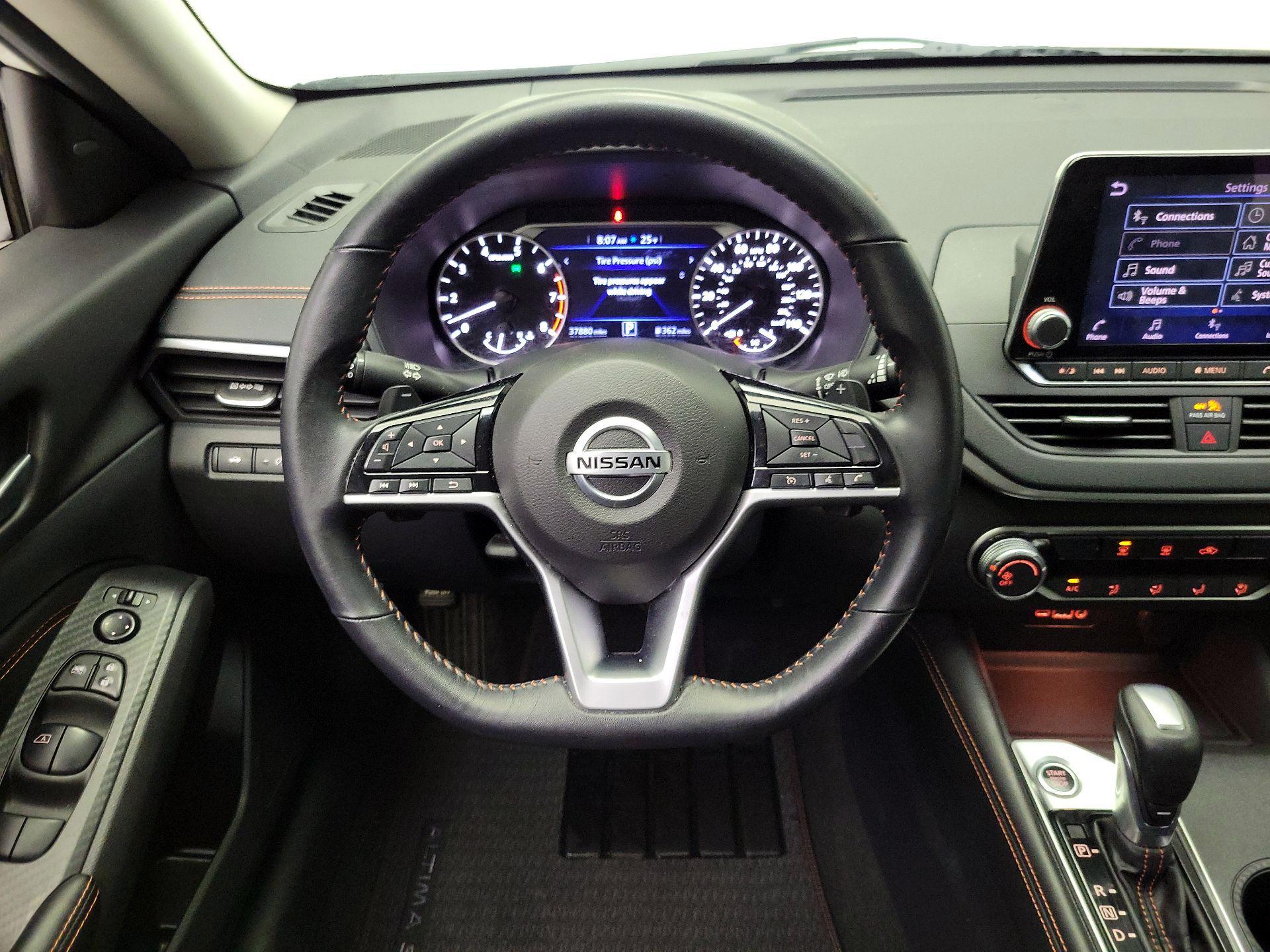 Thumbnail: 2021 Nissan Altima - 10