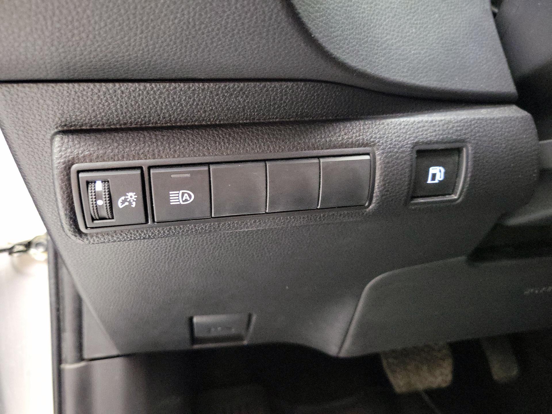 Thumbnail: 2024 Toyota Corolla - 13