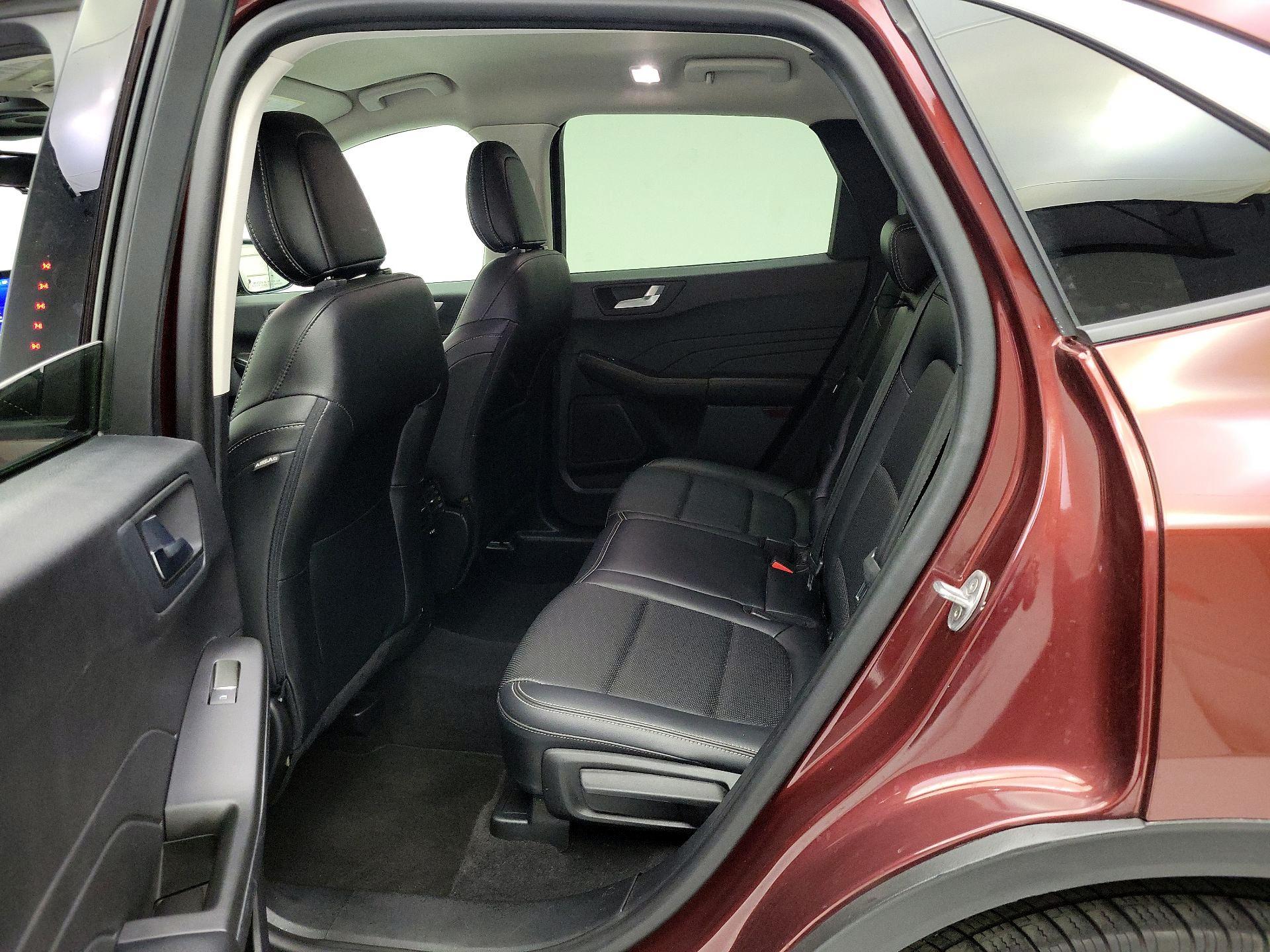 Thumbnail: 2021 Ford Escape - 20