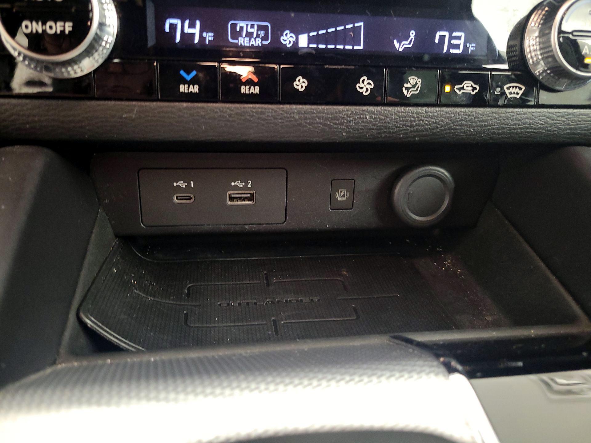 Thumbnail: 2022 Mitsubishi Outlander - 19