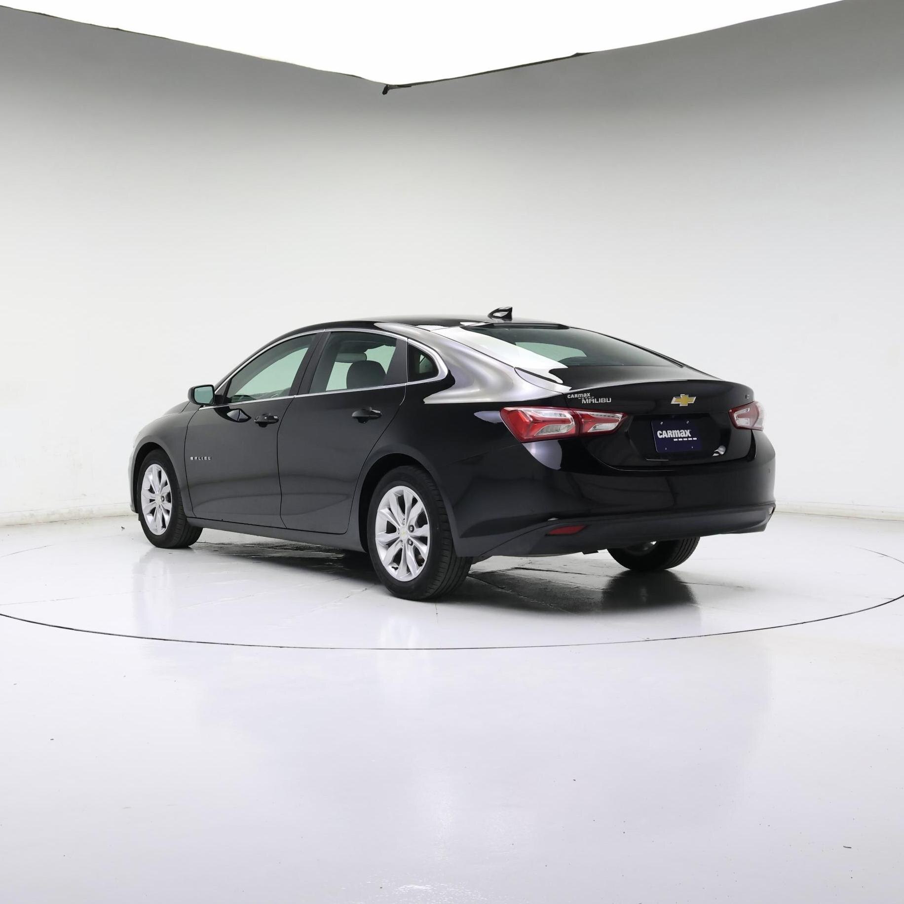 Thumbnail: 2021 Chevrolet Malibu - 2