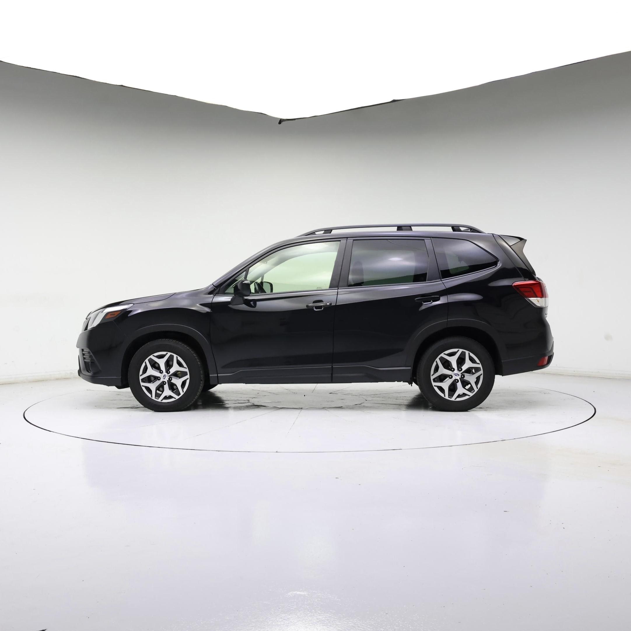 Thumbnail: 2022 Subaru Forester - 3