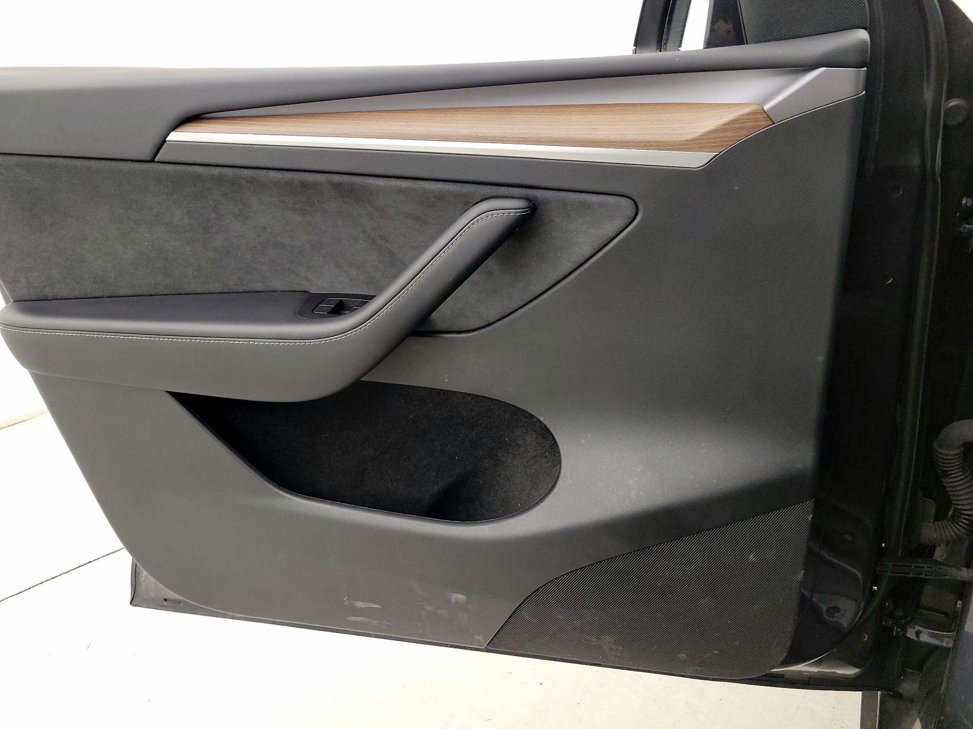 Thumbnail: 2024 Tesla Model Y - 12