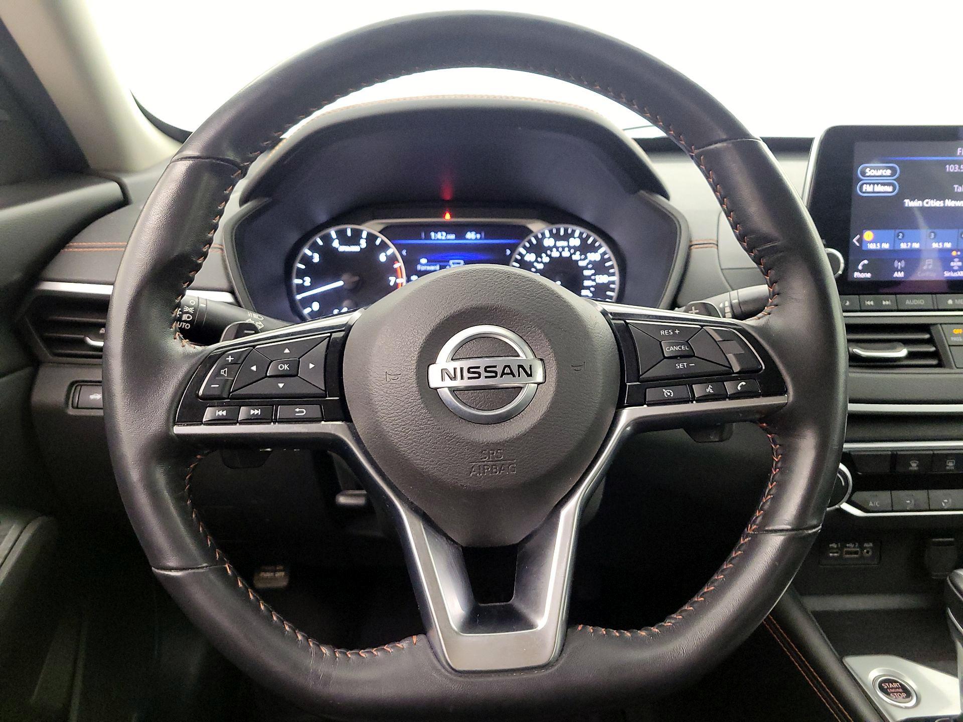 Thumbnail: 2021 Nissan Altima - 10