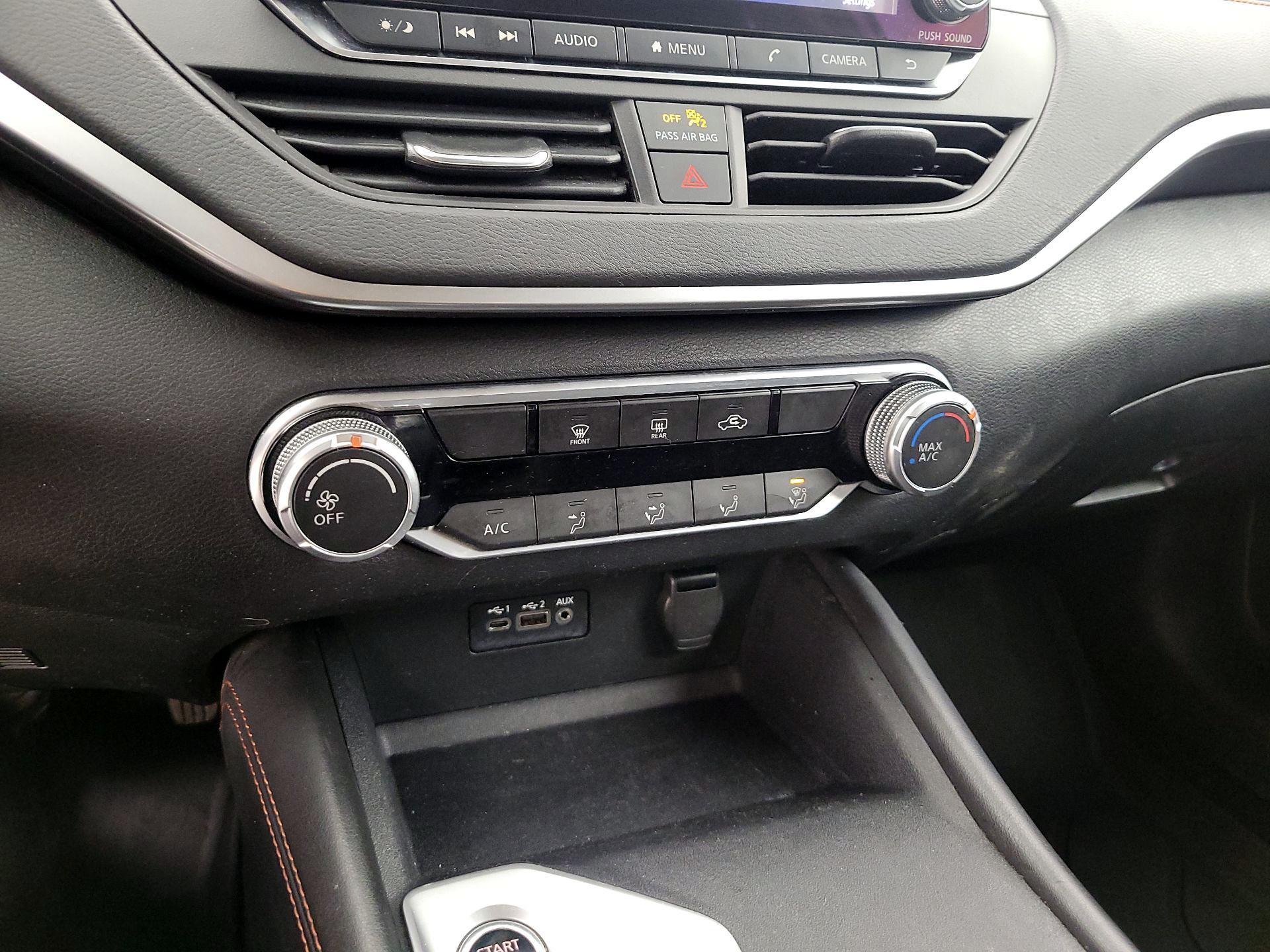 Thumbnail: 2021 Nissan Altima - 16