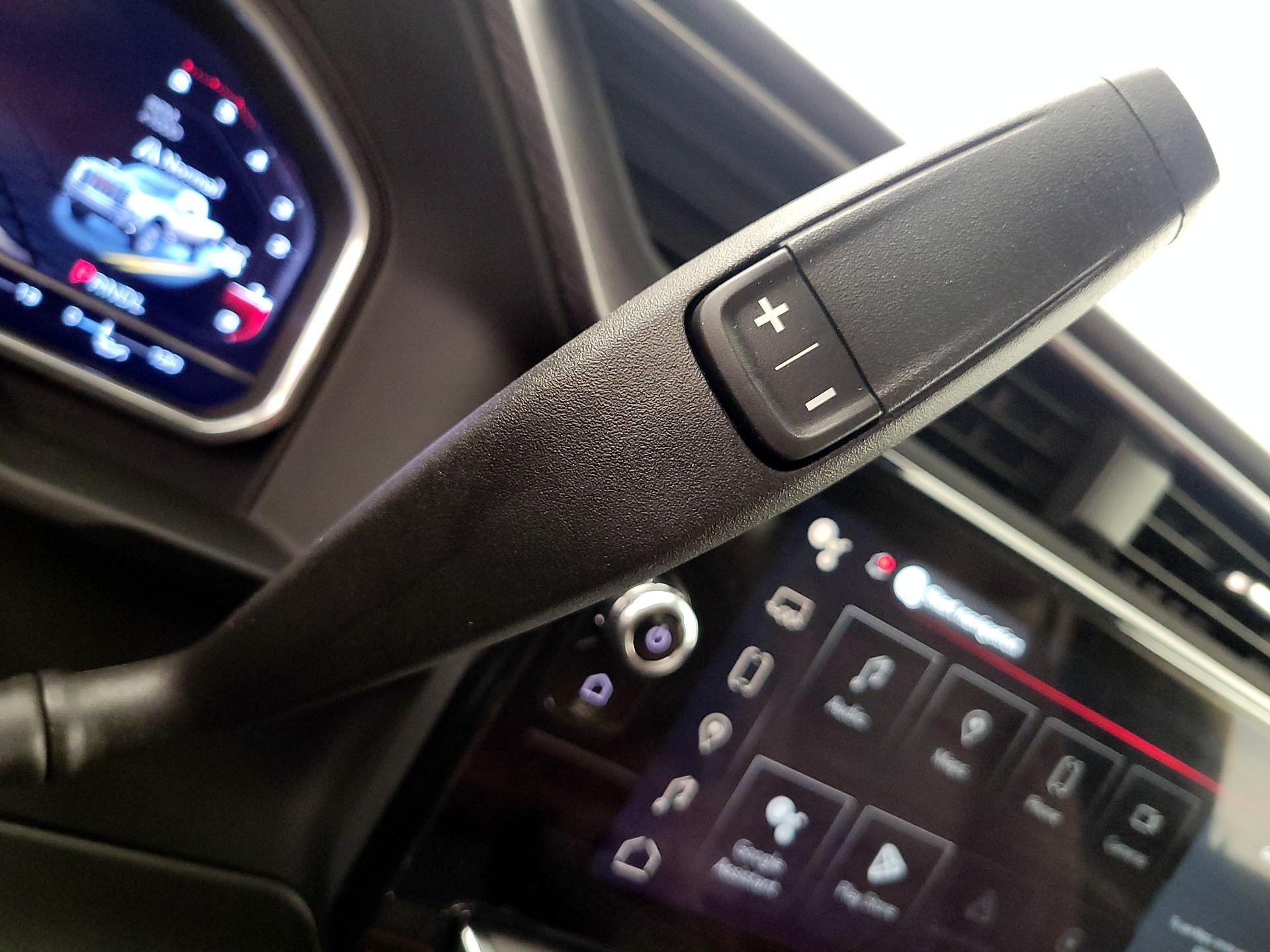 Thumbnail: 2024 GMC Sierra 3500 - 18