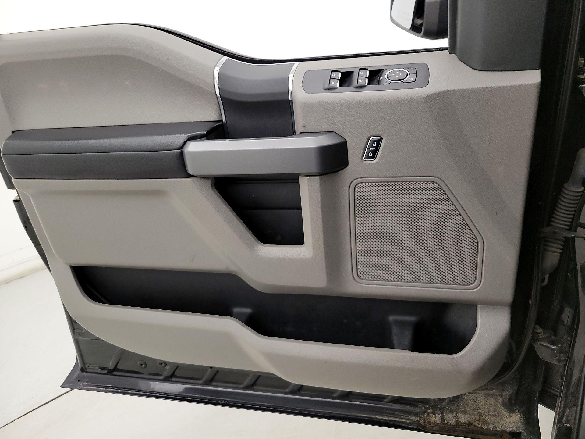 Thumbnail: 2016 Ford F-150 - 12