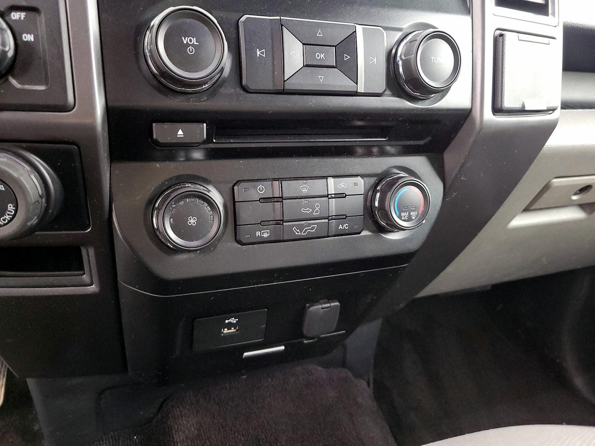 Thumbnail: 2016 Ford F-150 - 16