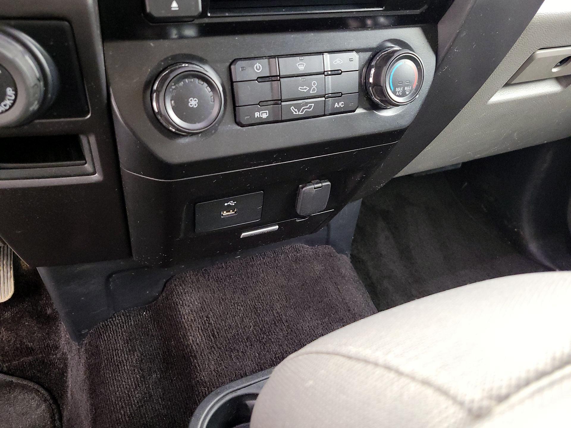 Thumbnail: 2016 Ford F-150 - 18