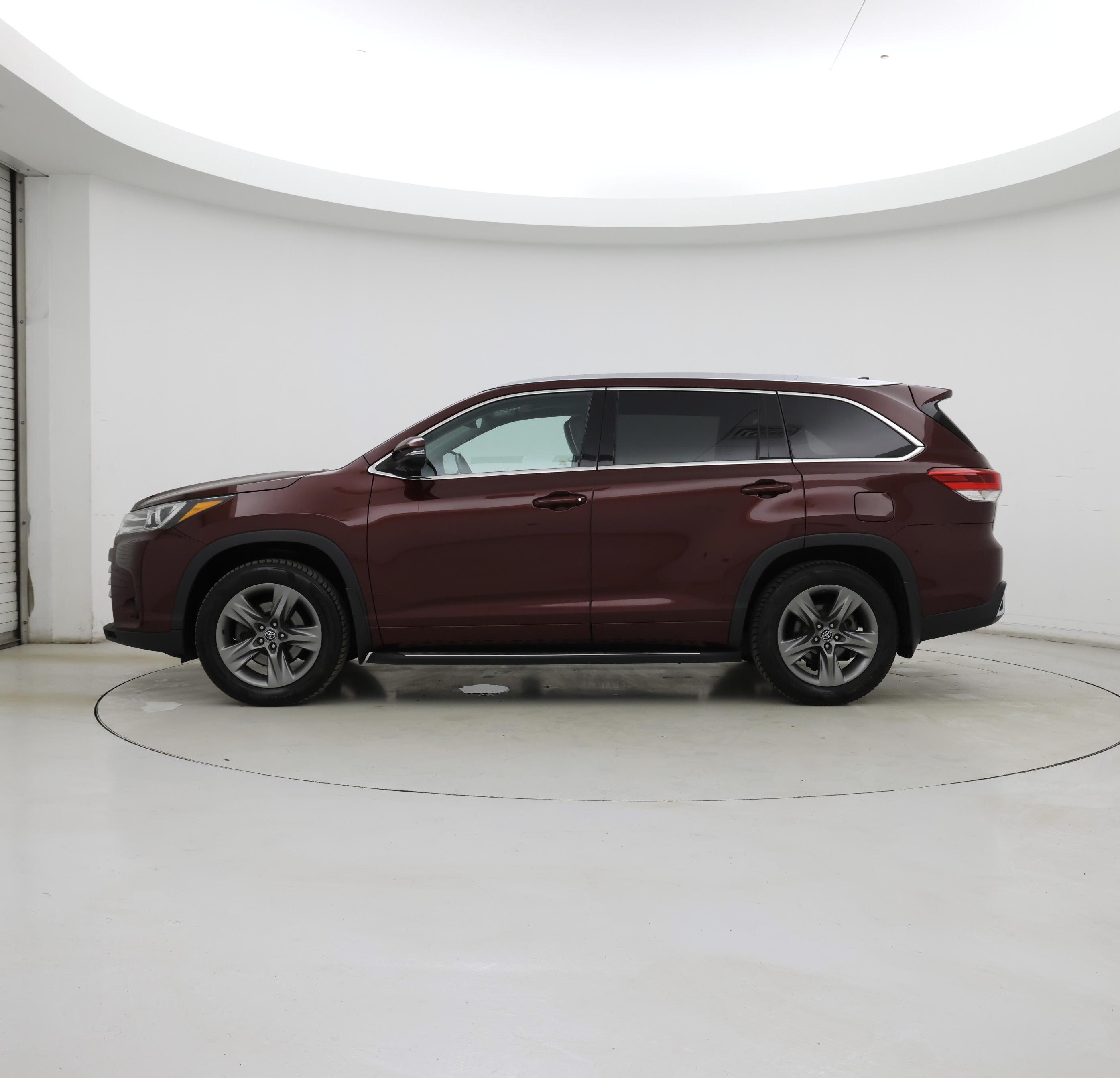Thumbnail: 2019 Toyota Highlander - 3