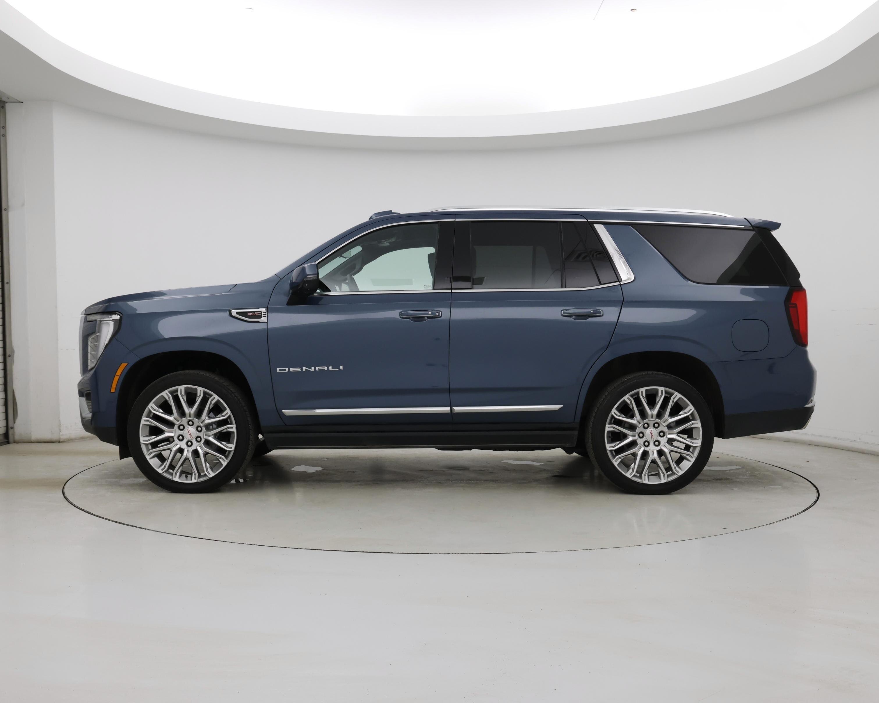 Thumbnail: 2025 GMC Yukon - 3