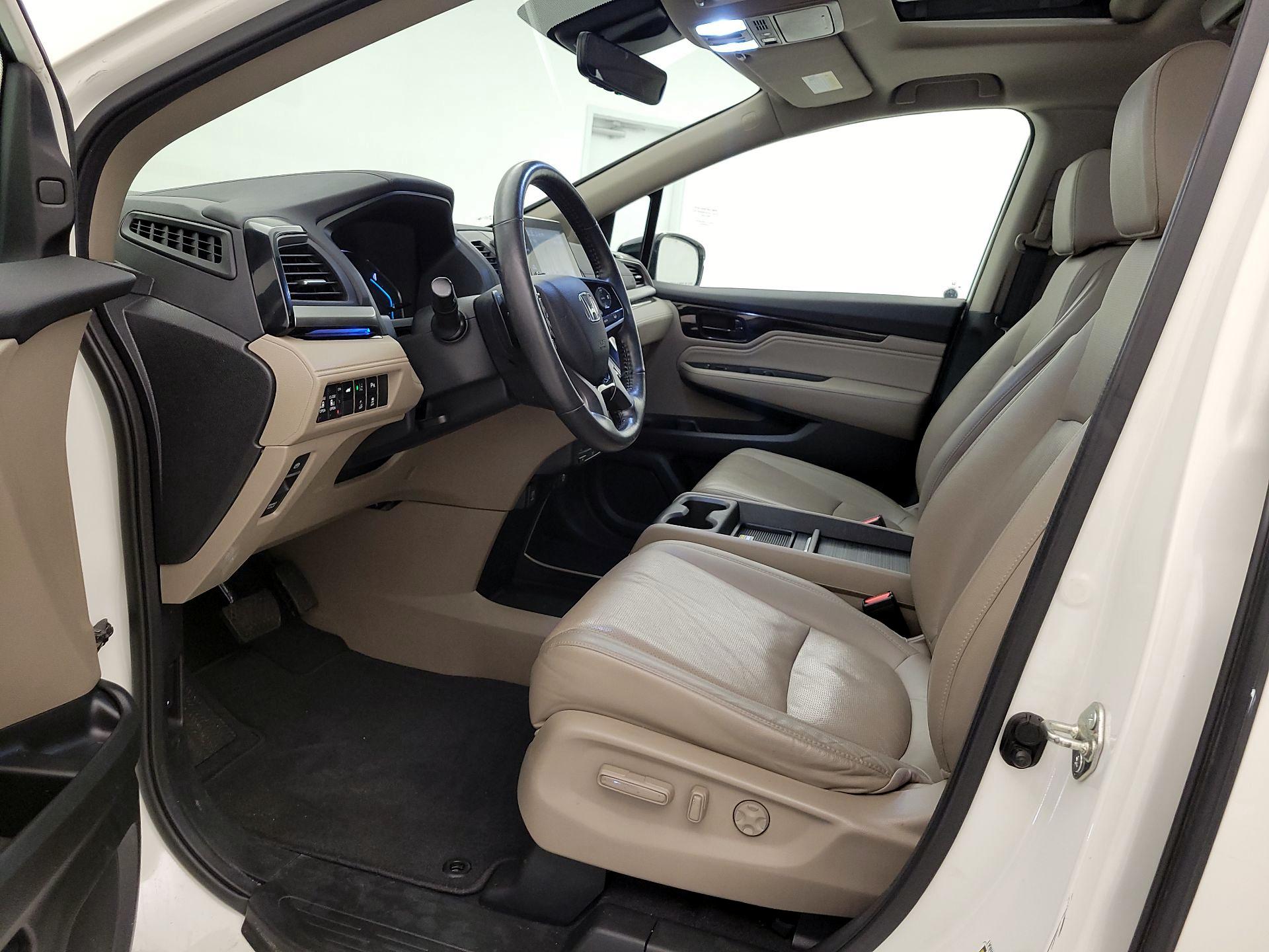 Thumbnail: 2018 Honda Odyssey - 11