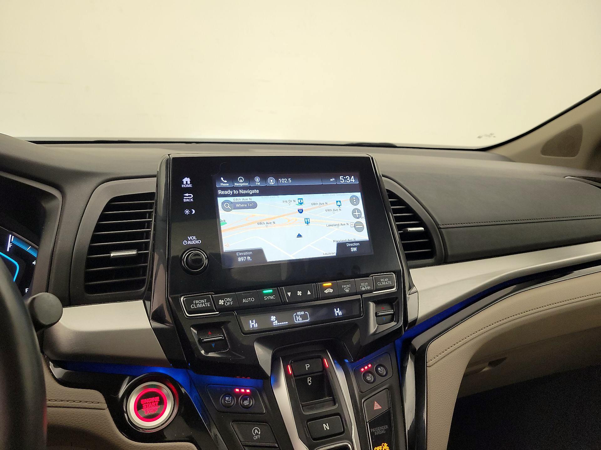 Thumbnail: 2018 Honda Odyssey - 14