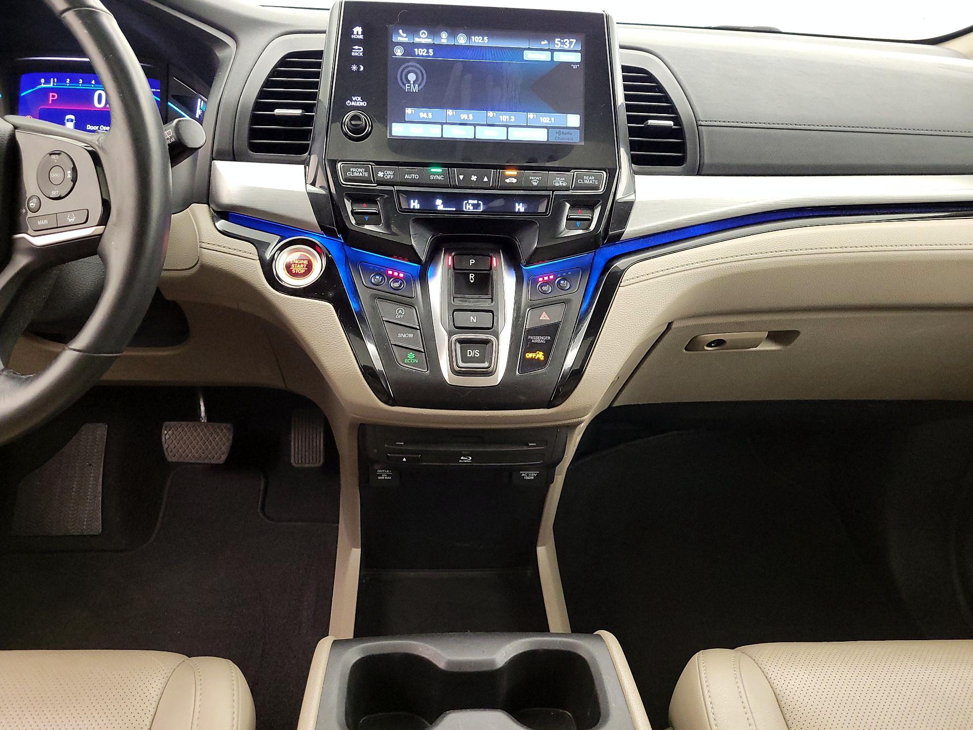 Thumbnail: 2018 Honda Odyssey - 18