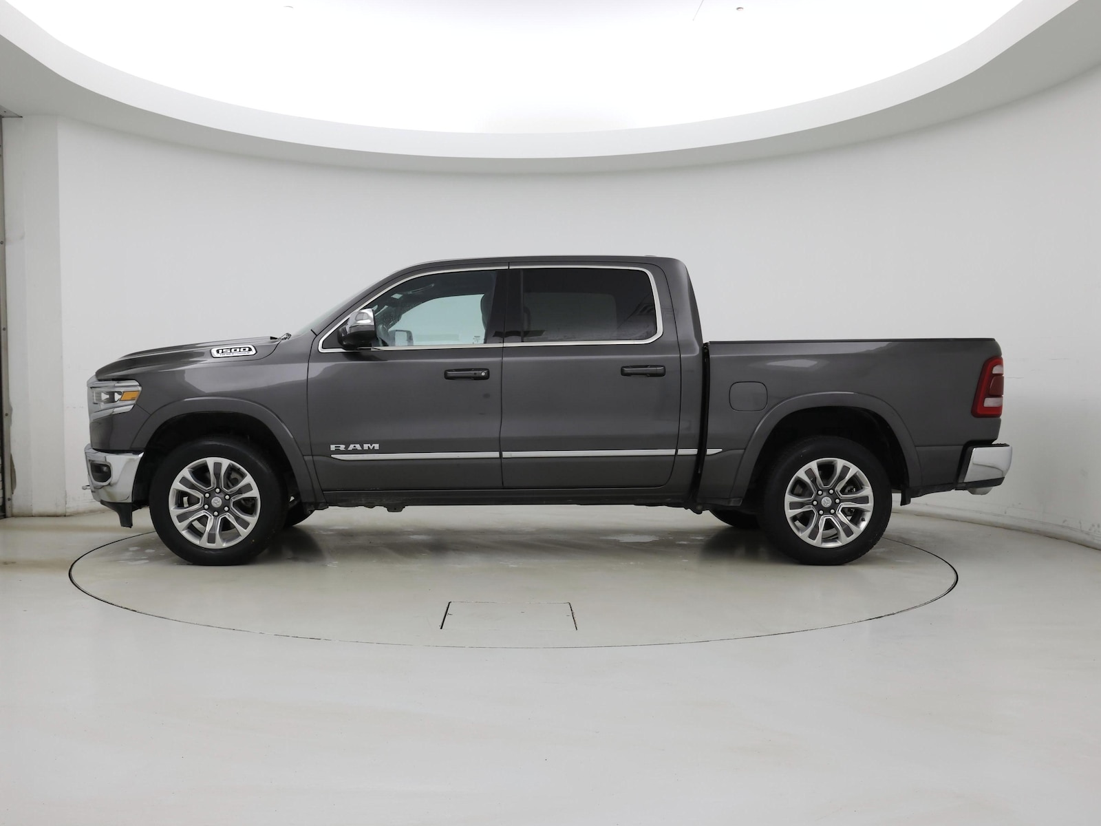 2024 RAM Ram 1500 Pickup Limited - Photo 4