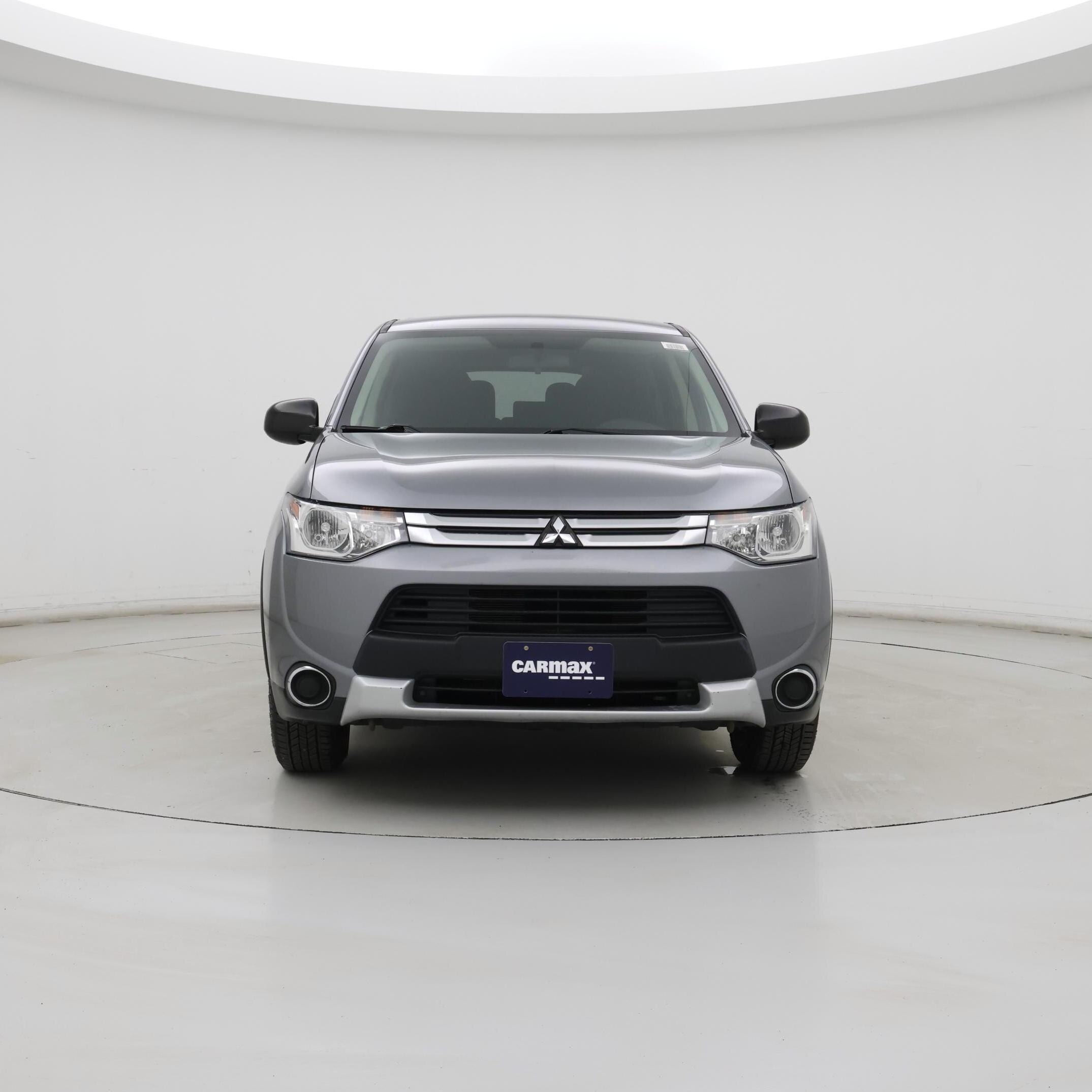 Thumbnail: 2015 Mitsubishi Outlander - 5