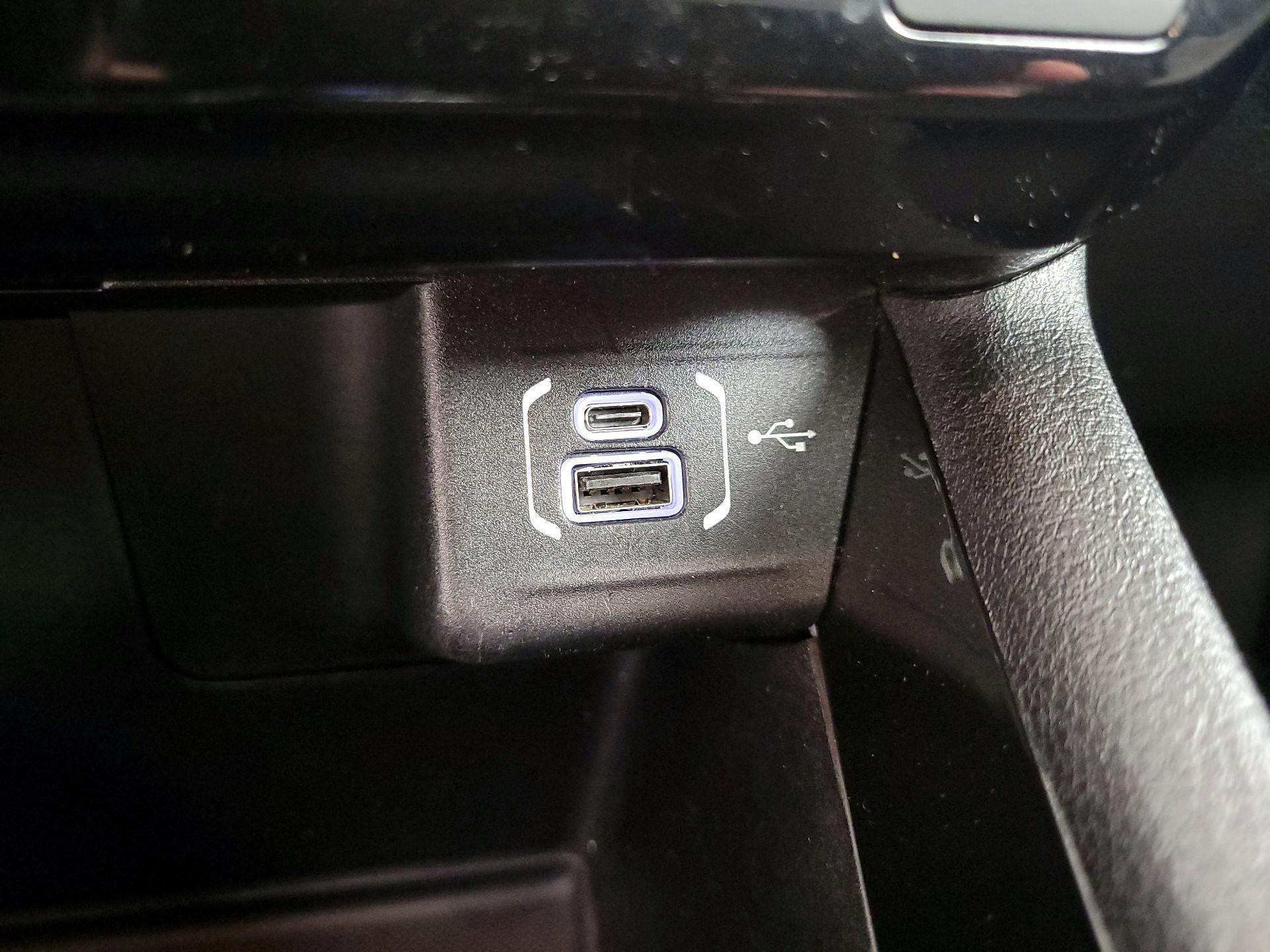 Thumbnail: 2022 Jeep Compass - 19