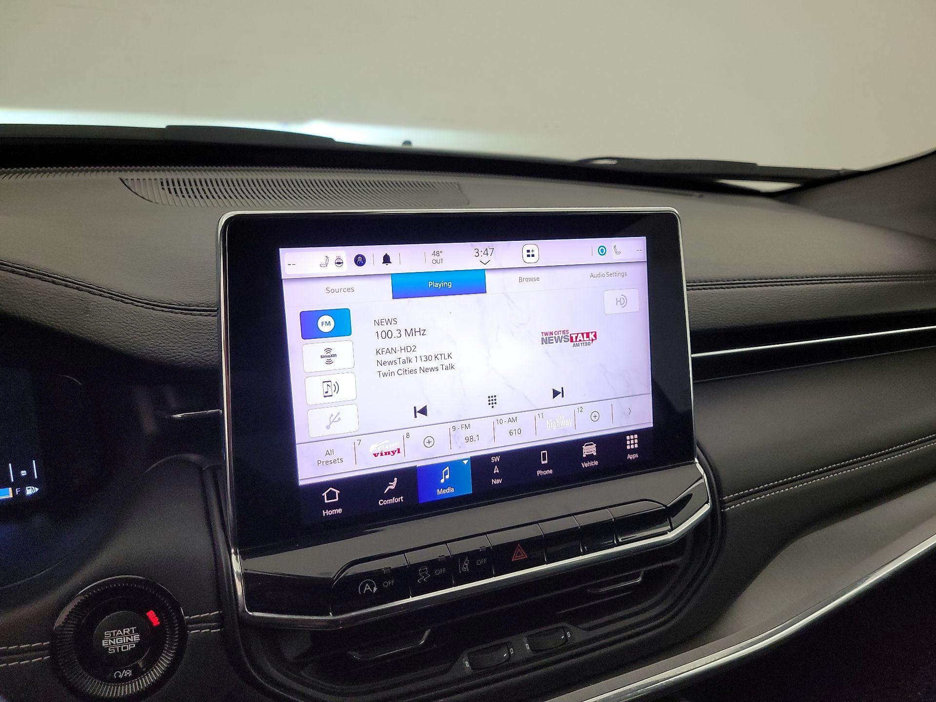 Thumbnail: 2022 Jeep Compass - 16