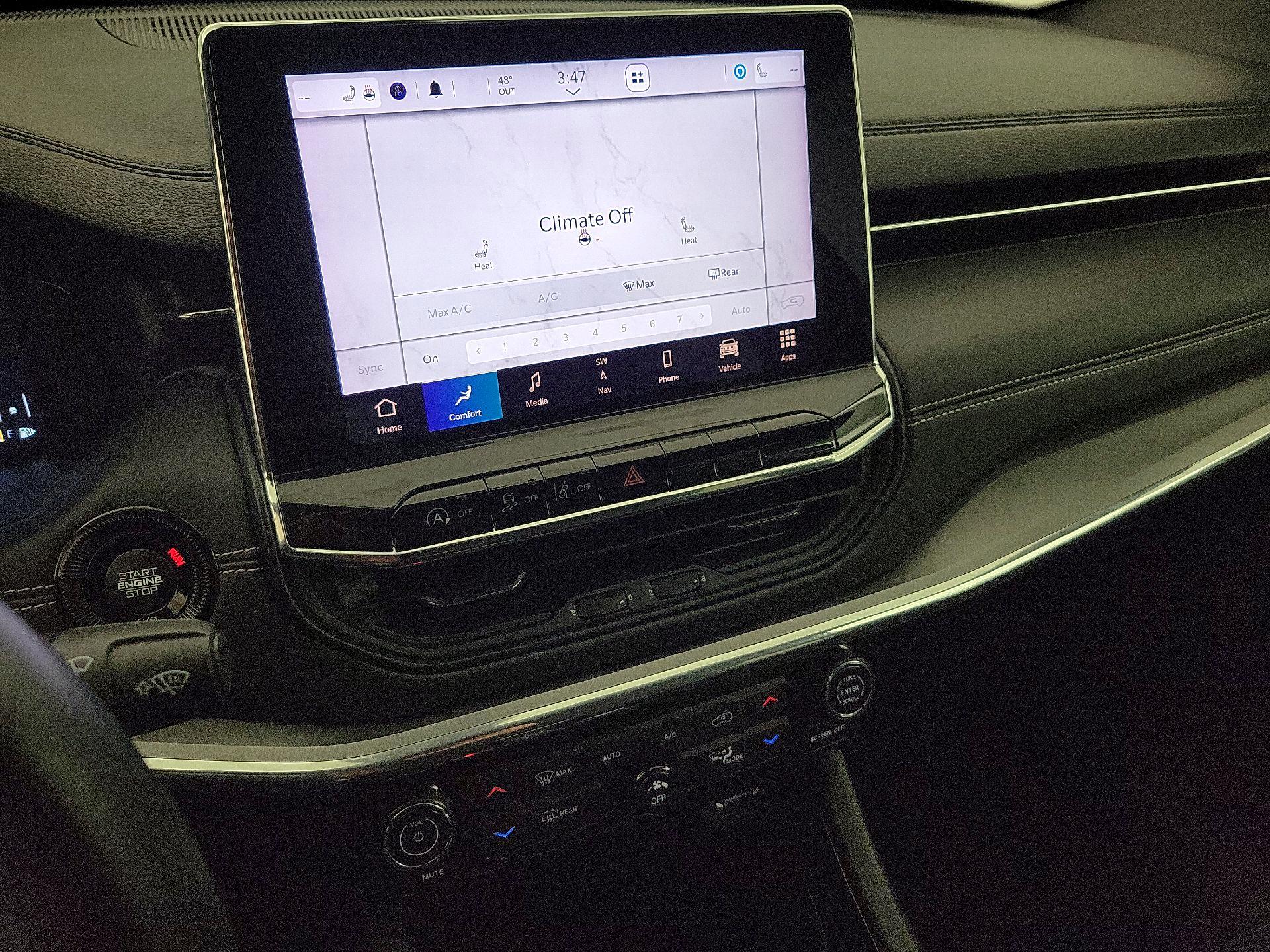 Thumbnail: 2022 Jeep Compass - 17