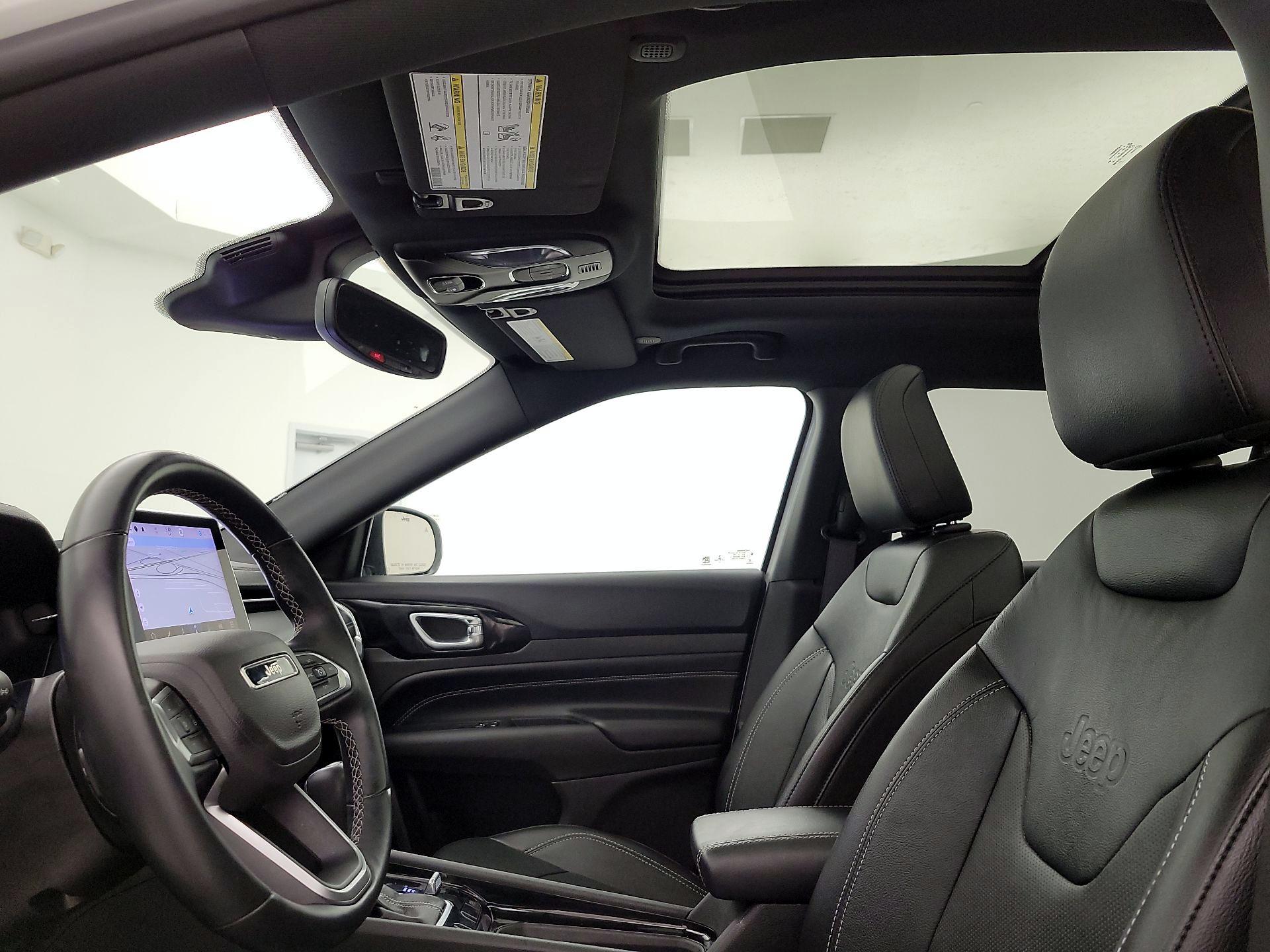 Thumbnail: 2022 Jeep Compass - 20