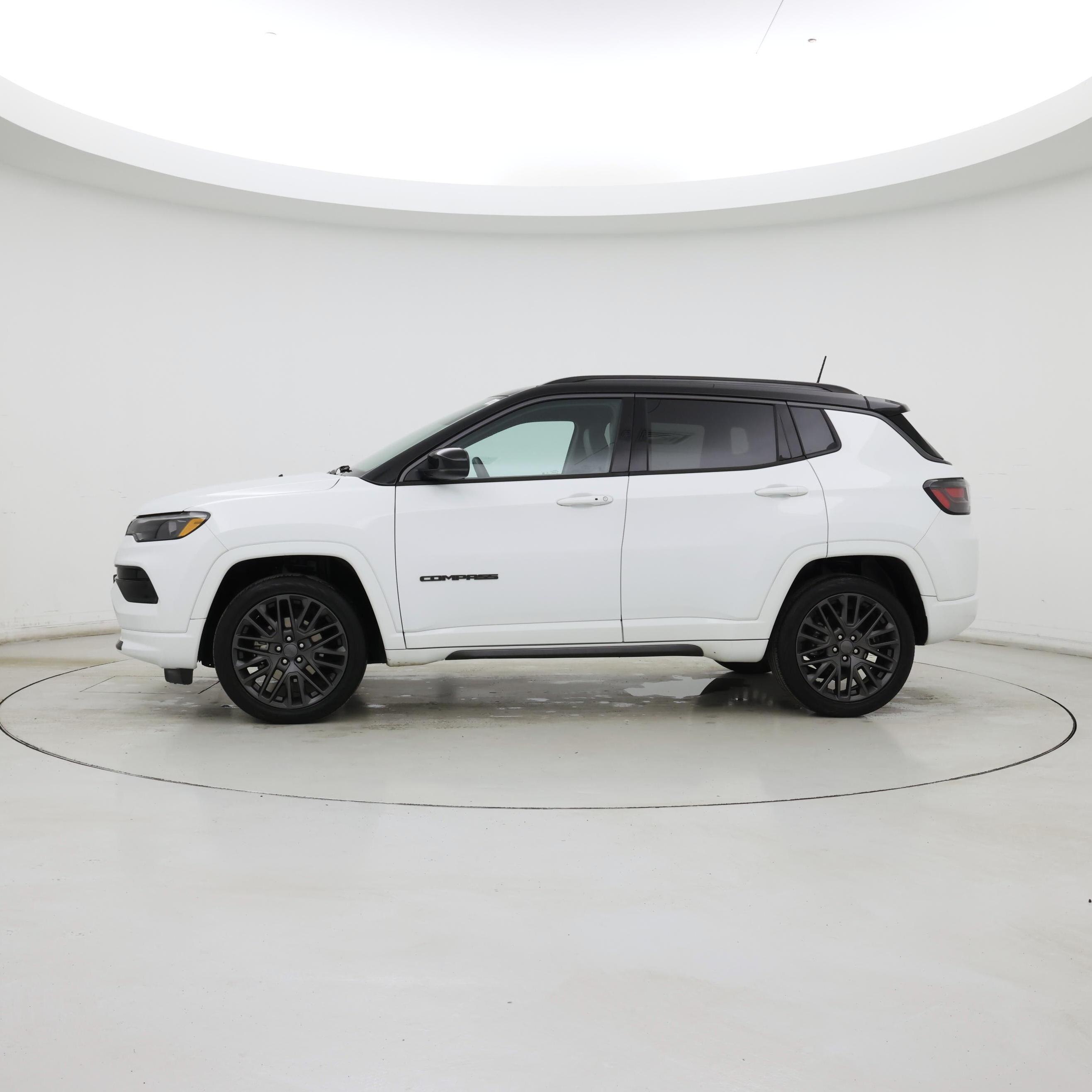 Thumbnail: 2022 Jeep Compass - 3