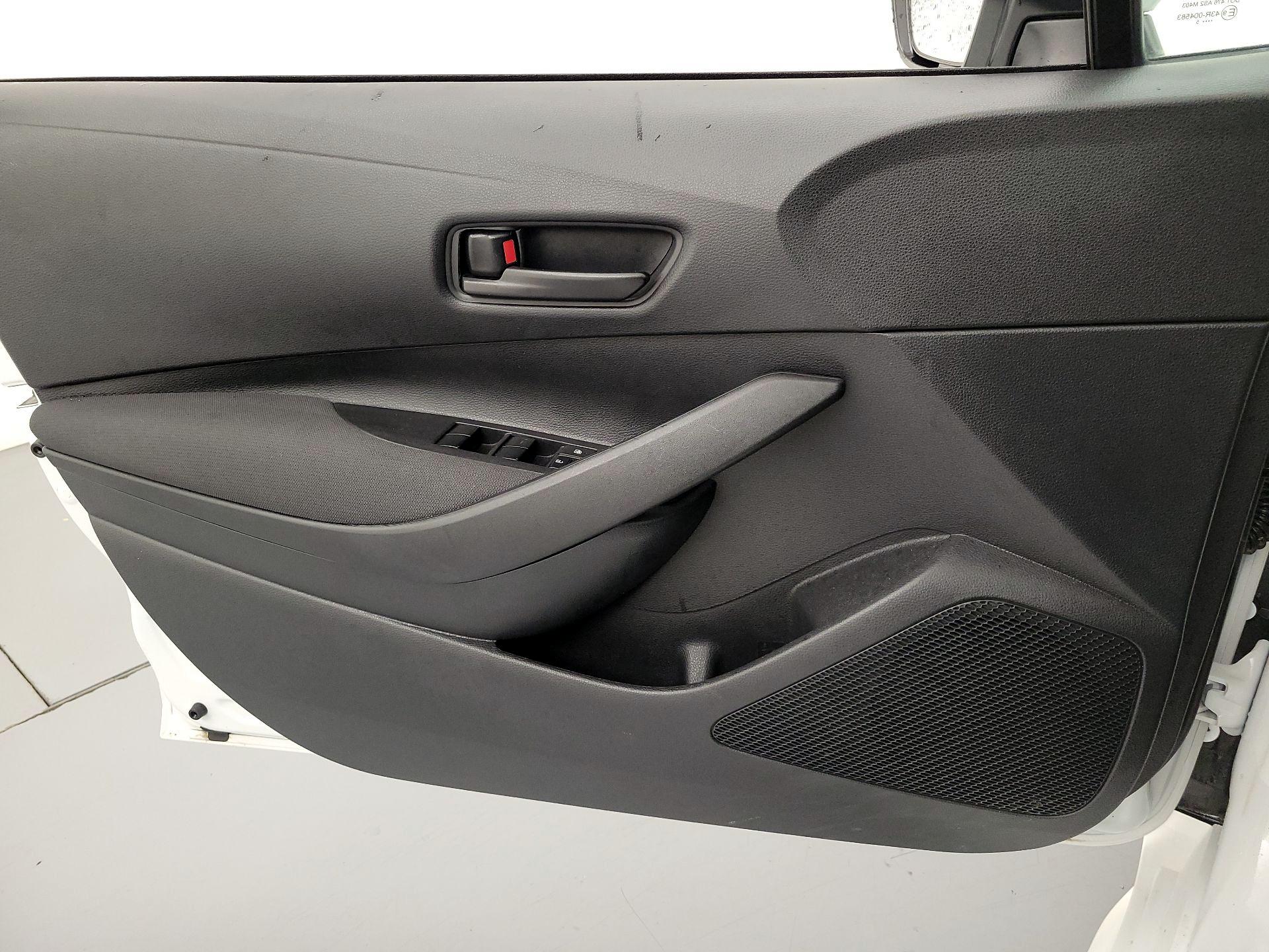 Thumbnail: 2025 Toyota Corolla - 12