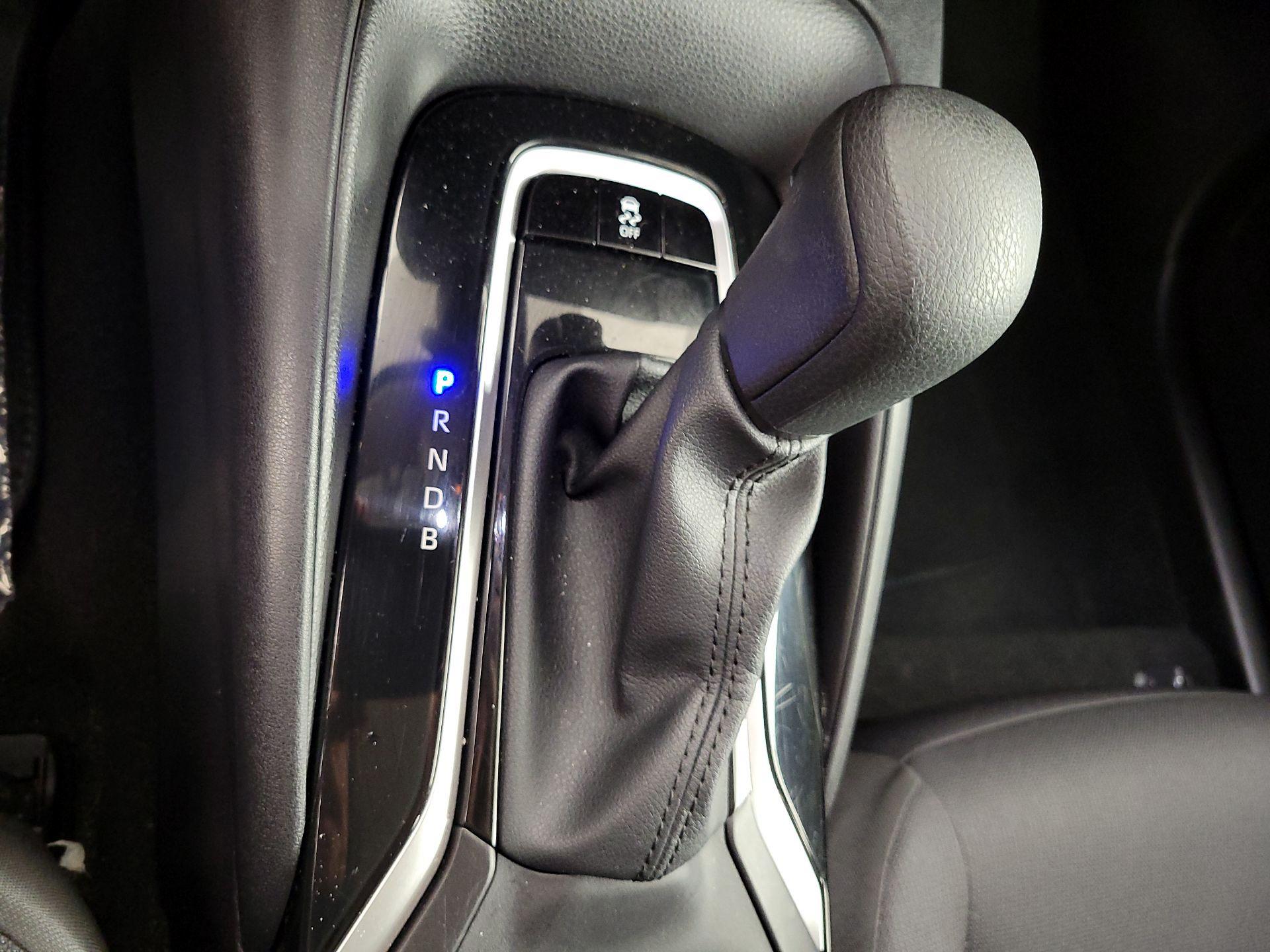 Thumbnail: 2025 Toyota Corolla - 17