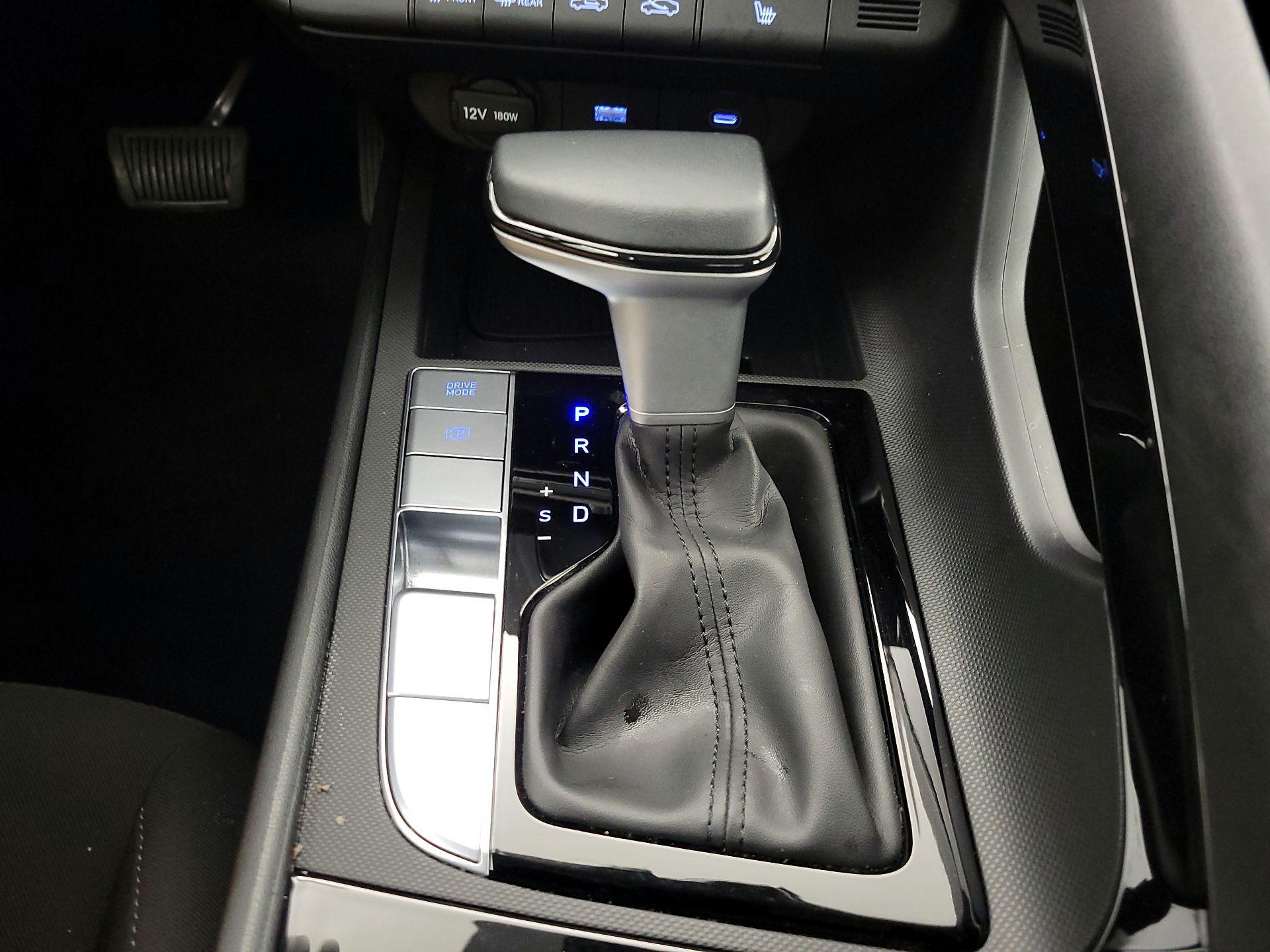 Thumbnail: 2025 Hyundai Elantra - 18