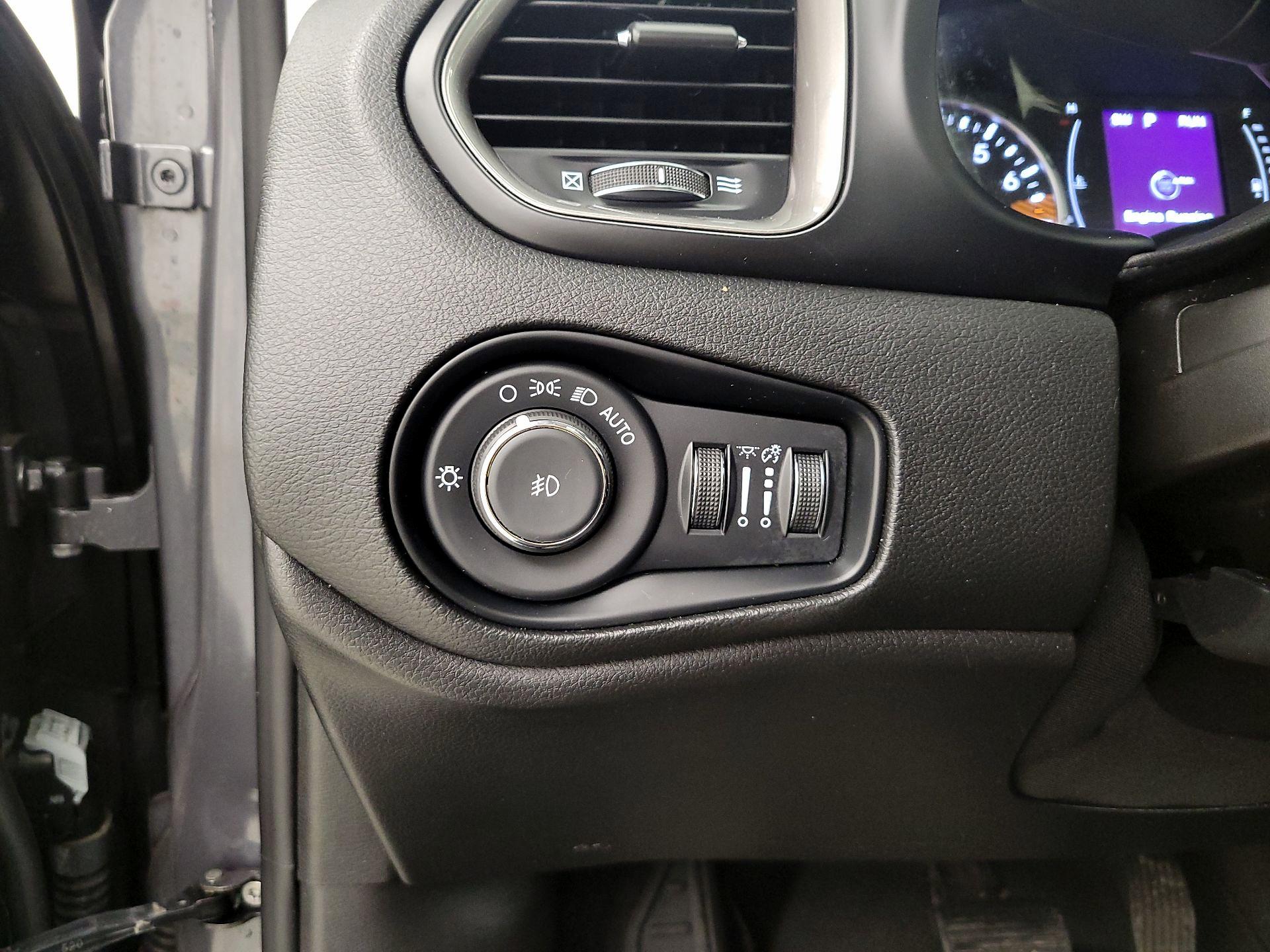 Thumbnail: 2023 Jeep Renegade - 13