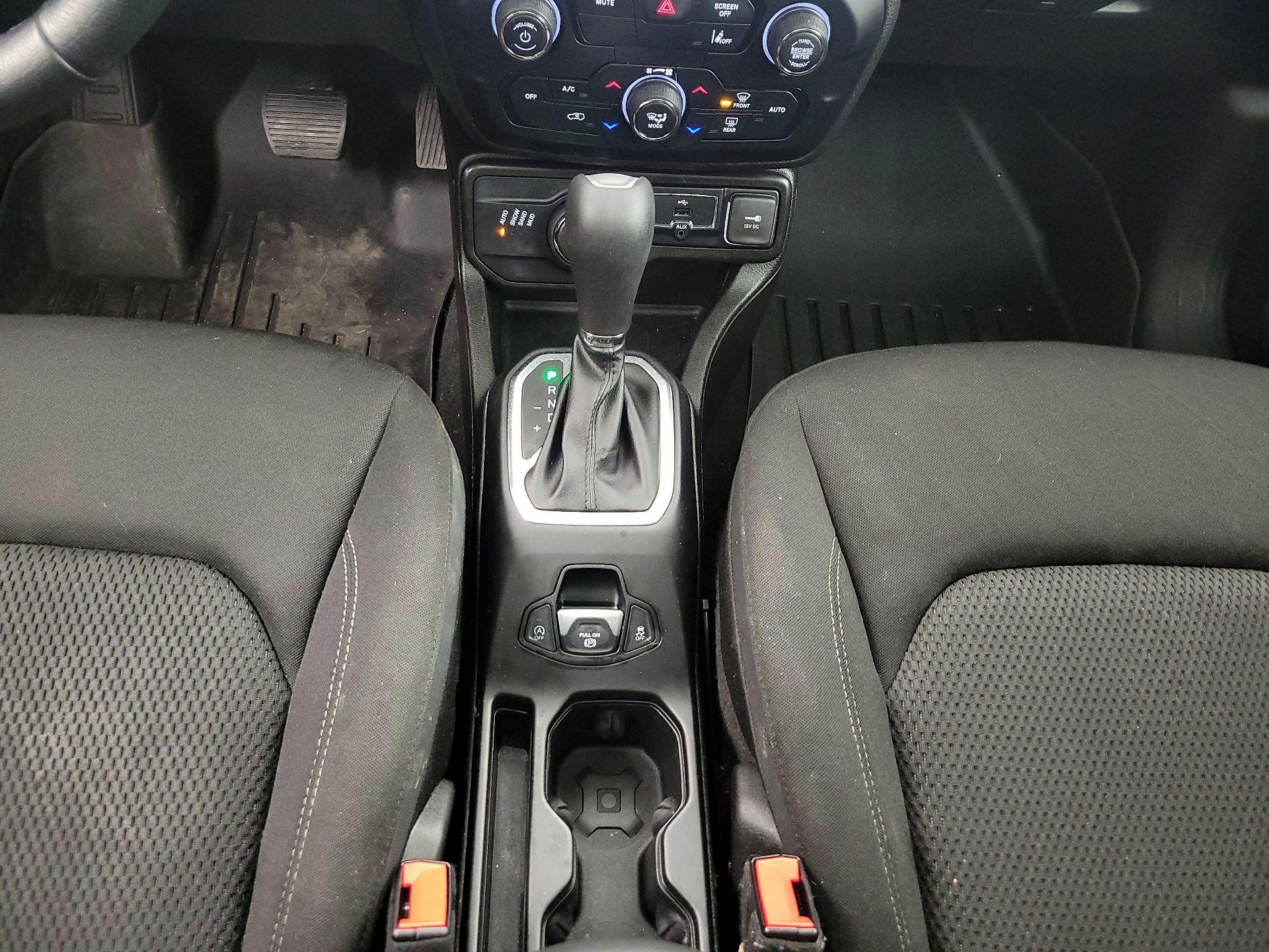 Thumbnail: 2023 Jeep Renegade - 18