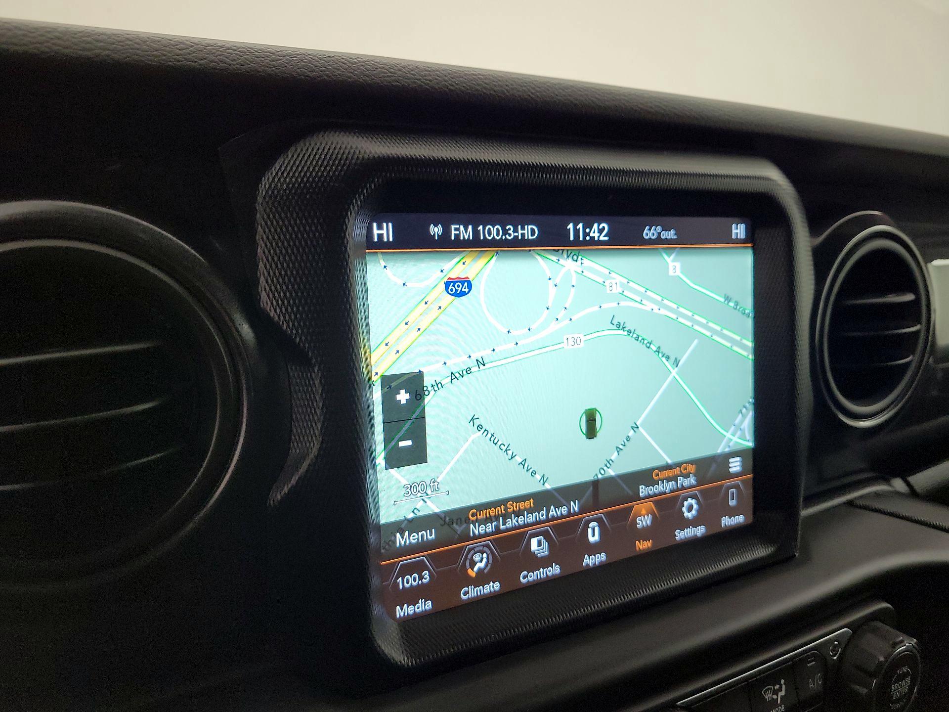 Thumbnail: 2022 Jeep Wrangler - 14