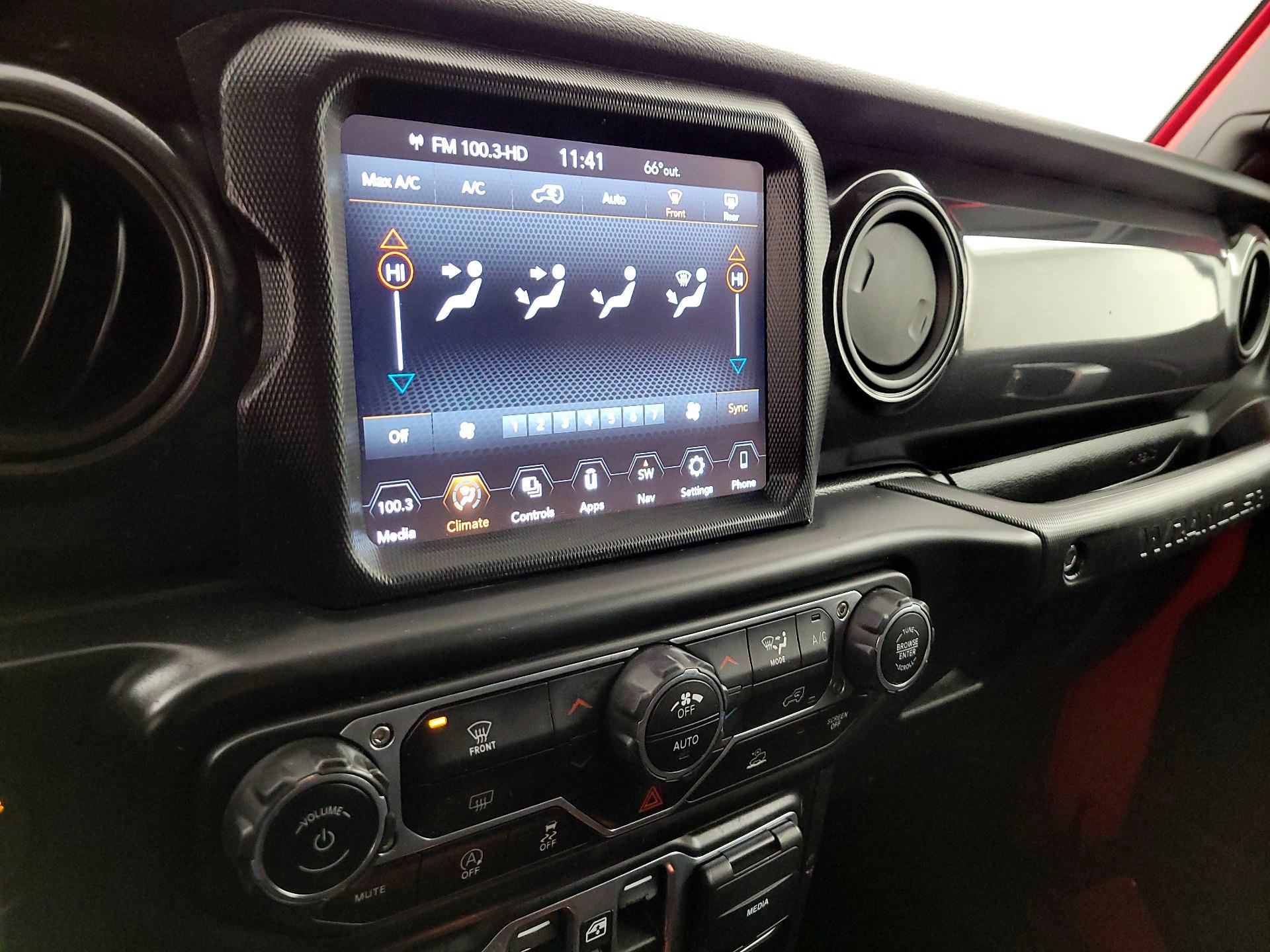 Thumbnail: 2022 Jeep Wrangler - 17