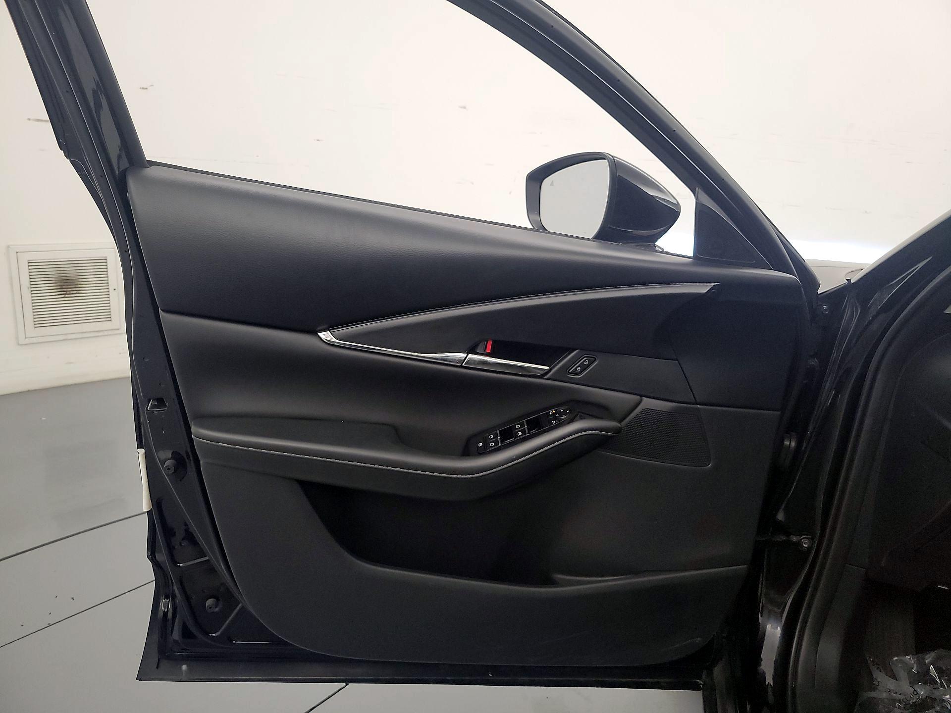 Thumbnail: 2025 Mazda CX-30 - 12