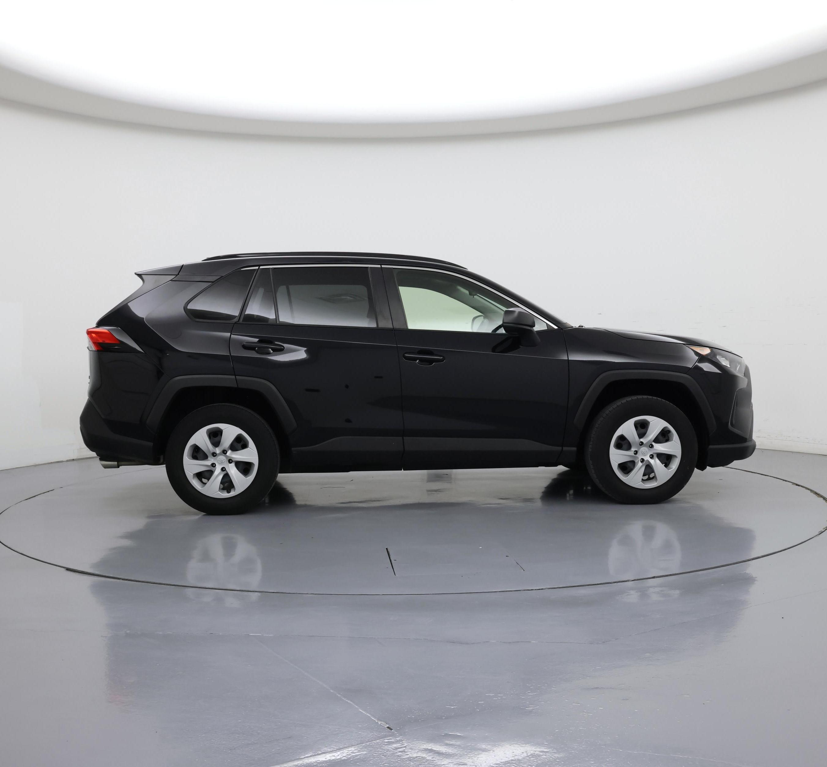 Thumbnail: 2021 Toyota RAV4 - 7