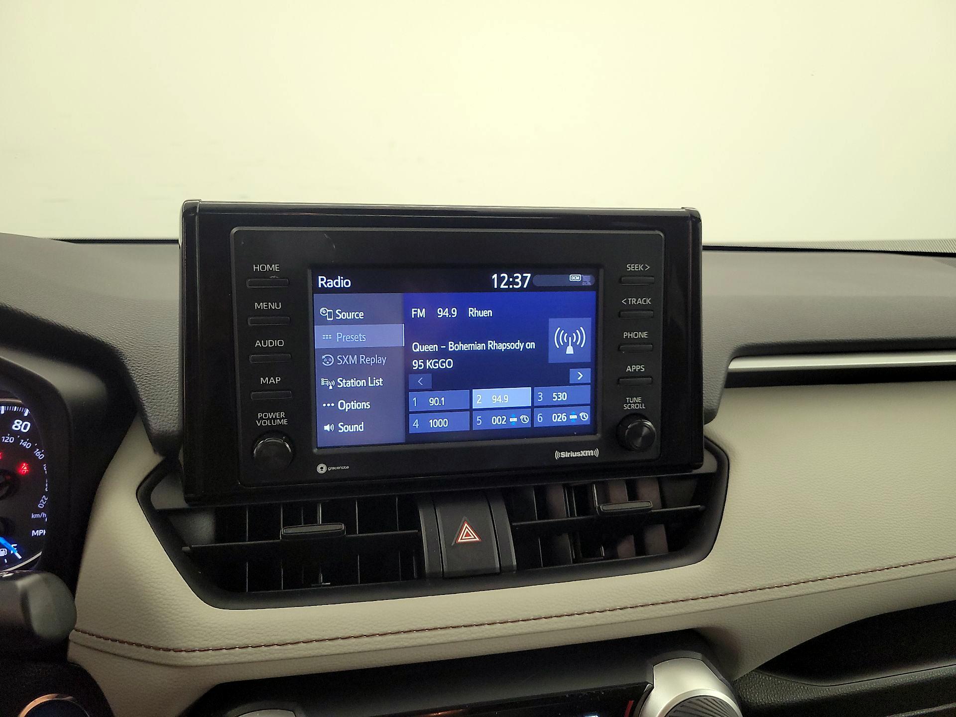 Thumbnail: 2021 Toyota RAV4 - 15