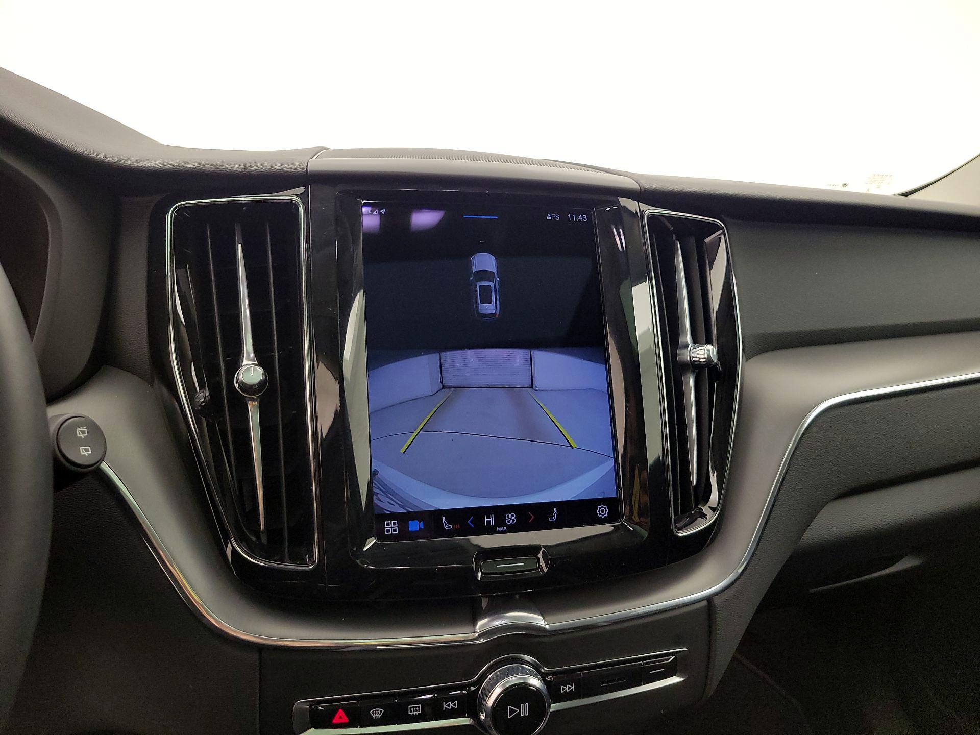 Thumbnail: 2023 Volvo XC60 - 15