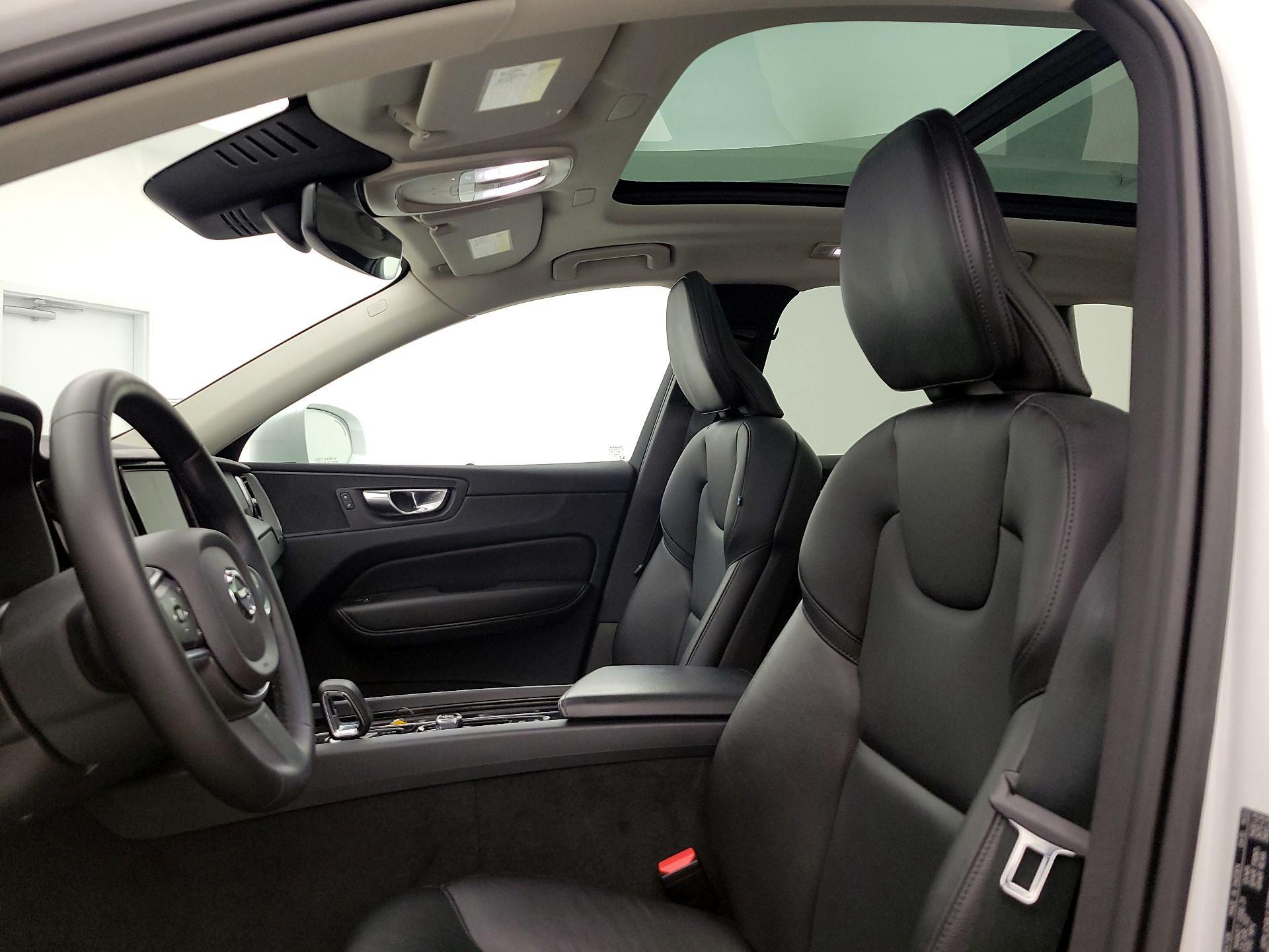 Thumbnail: 2023 Volvo XC60 - 20