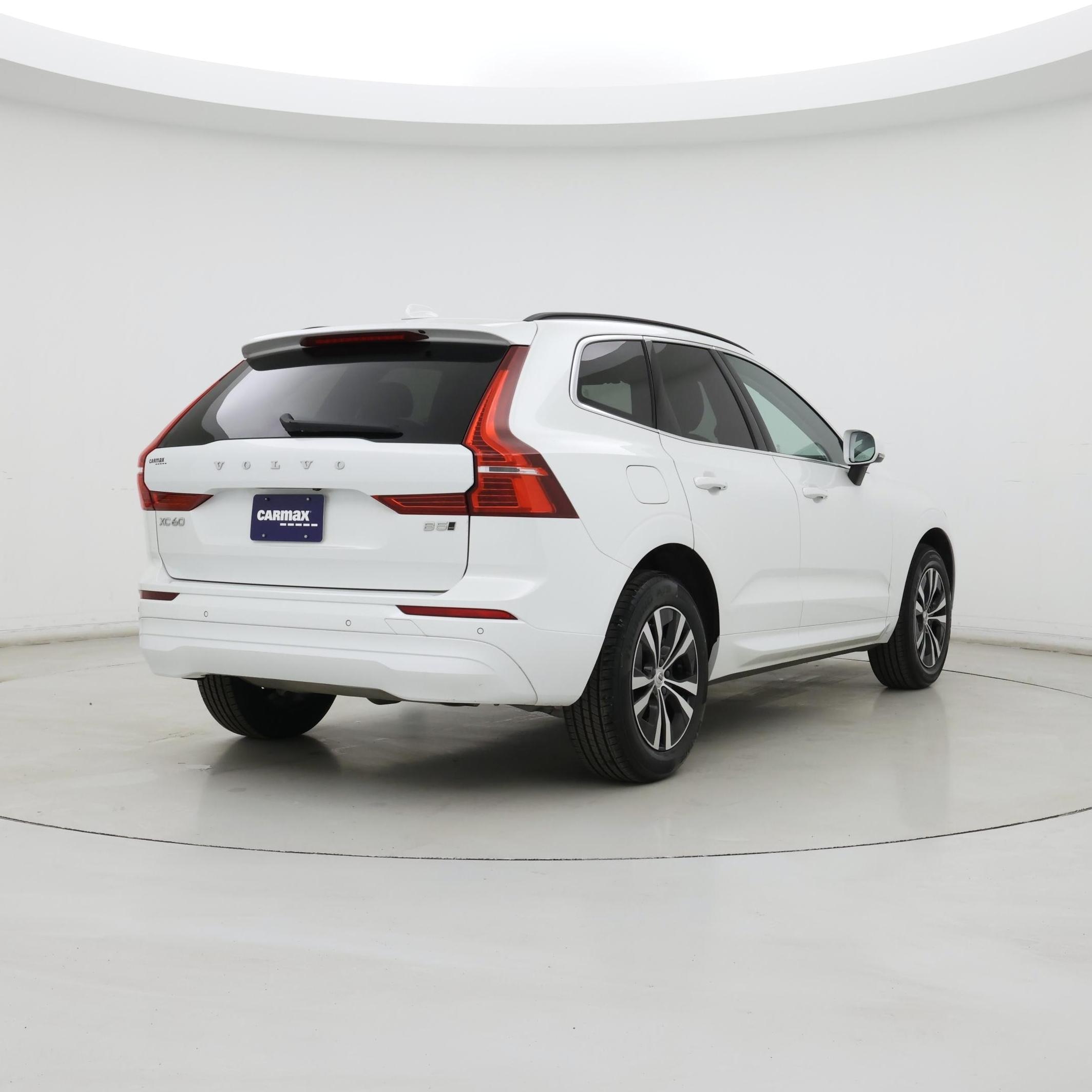 Thumbnail: 2023 Volvo XC60 - 8
