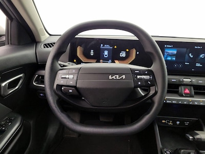 Steering Wheel & Instrument Cluster (On)