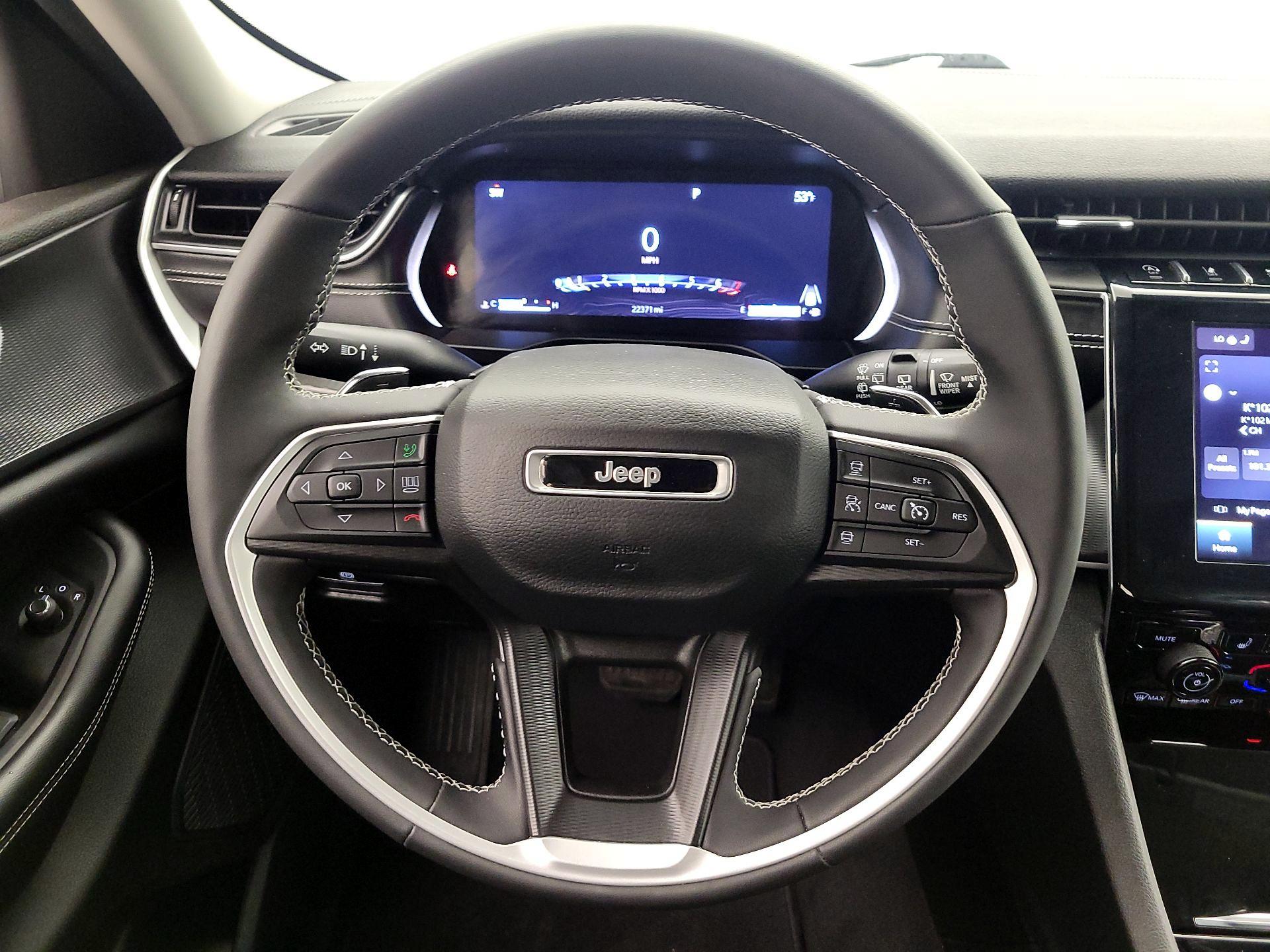 Thumbnail: 2023 Jeep Grand Cherokee - 10