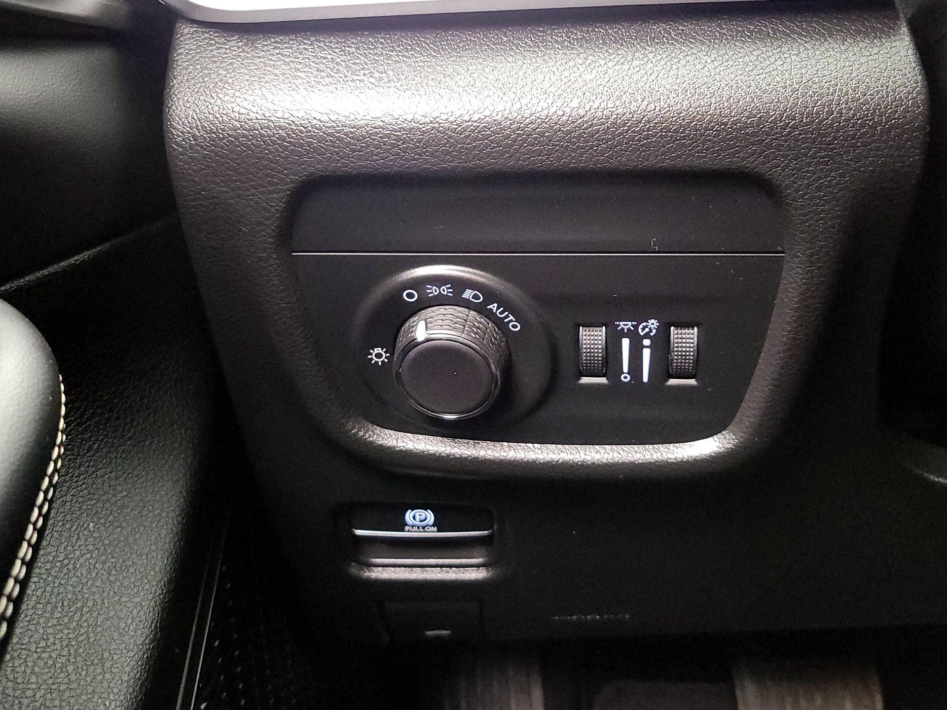 Thumbnail: 2023 Jeep Grand Cherokee - 13