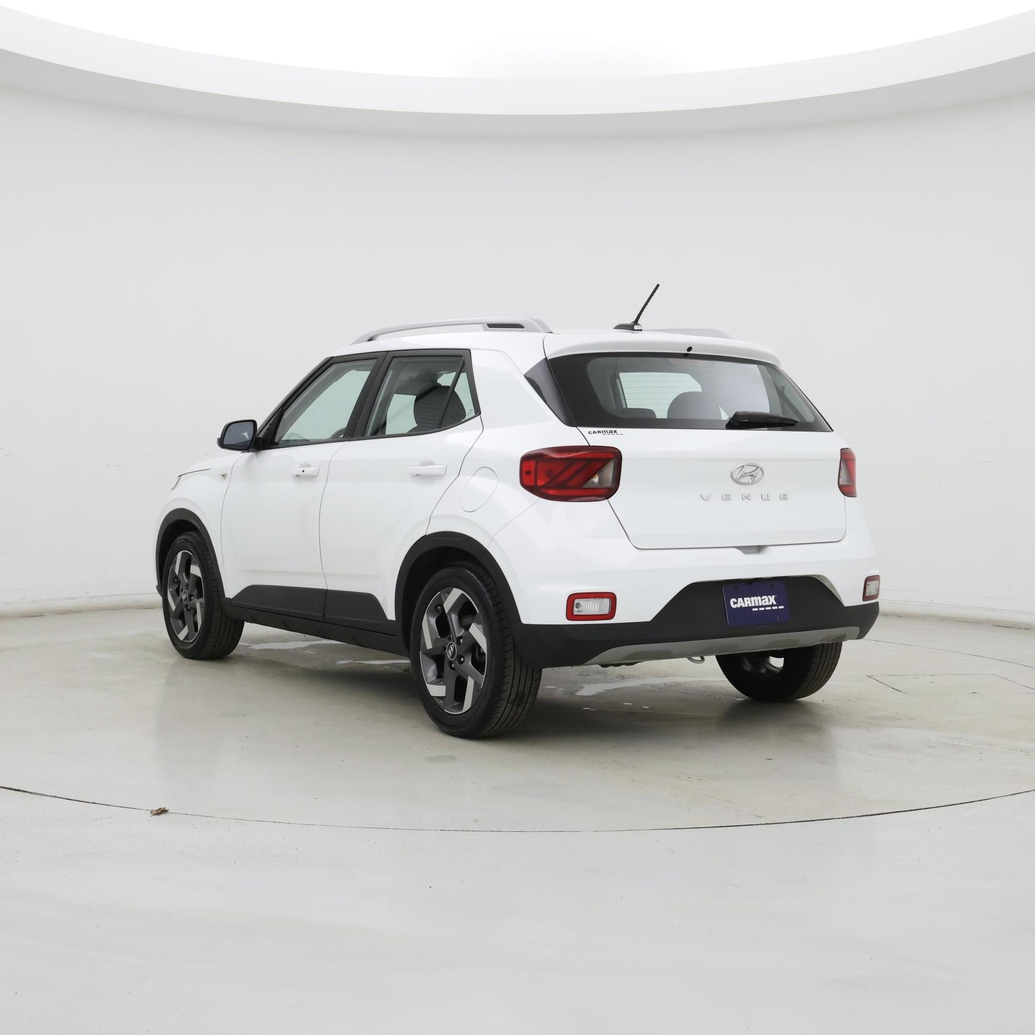 Thumbnail: 2025 Hyundai Venue - 2