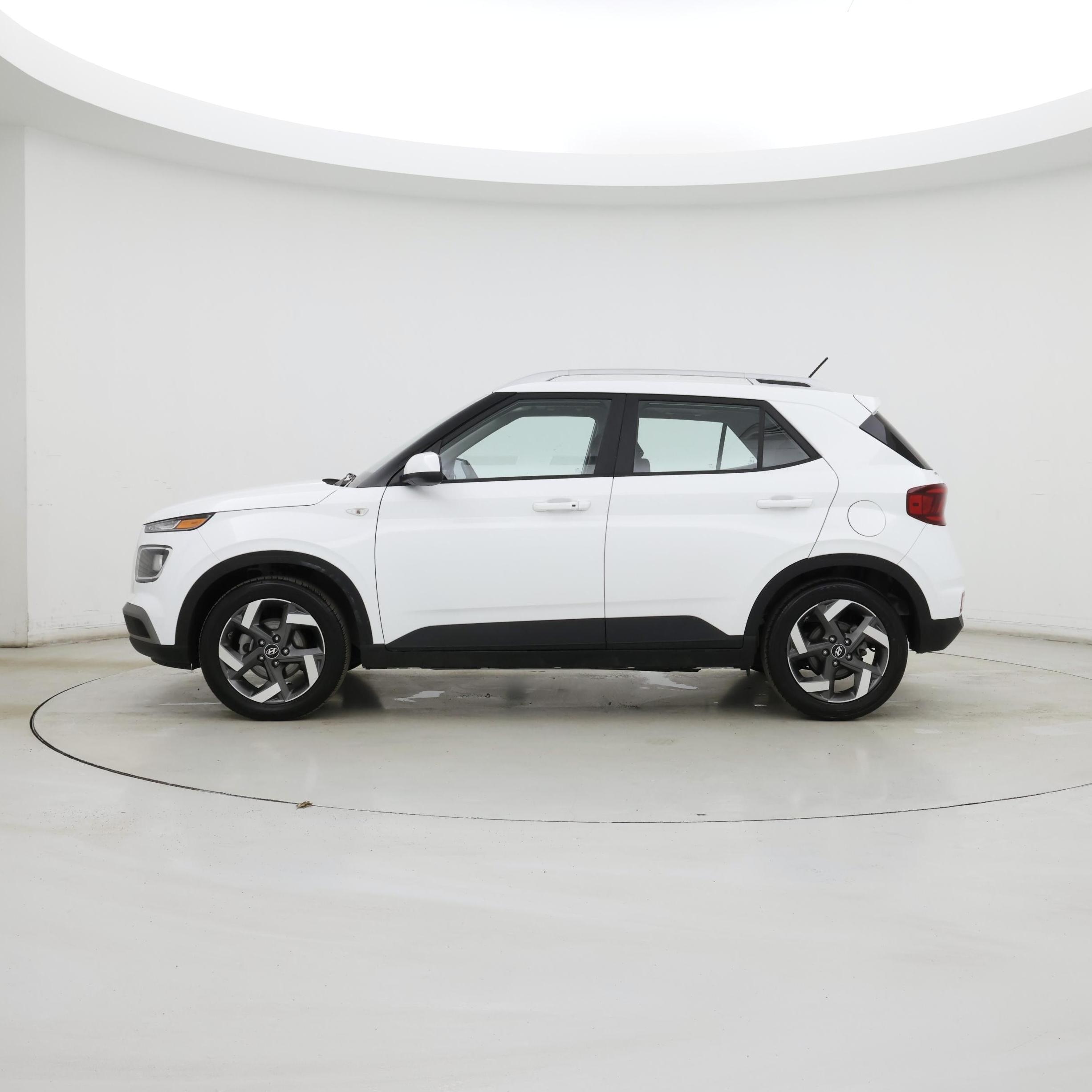 Thumbnail: 2025 Hyundai Venue - 3