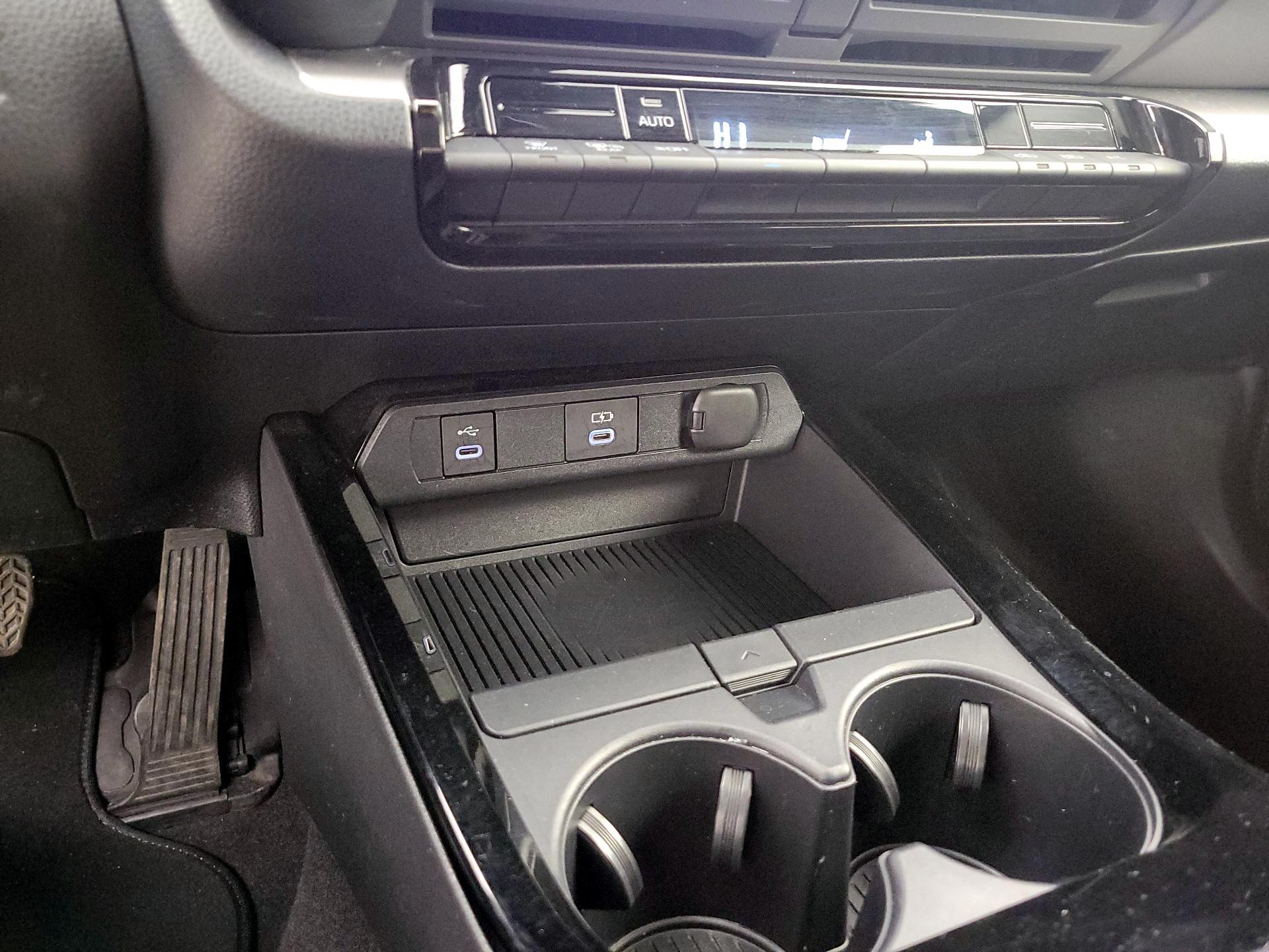 Thumbnail: 2025 Toyota Prius - 19