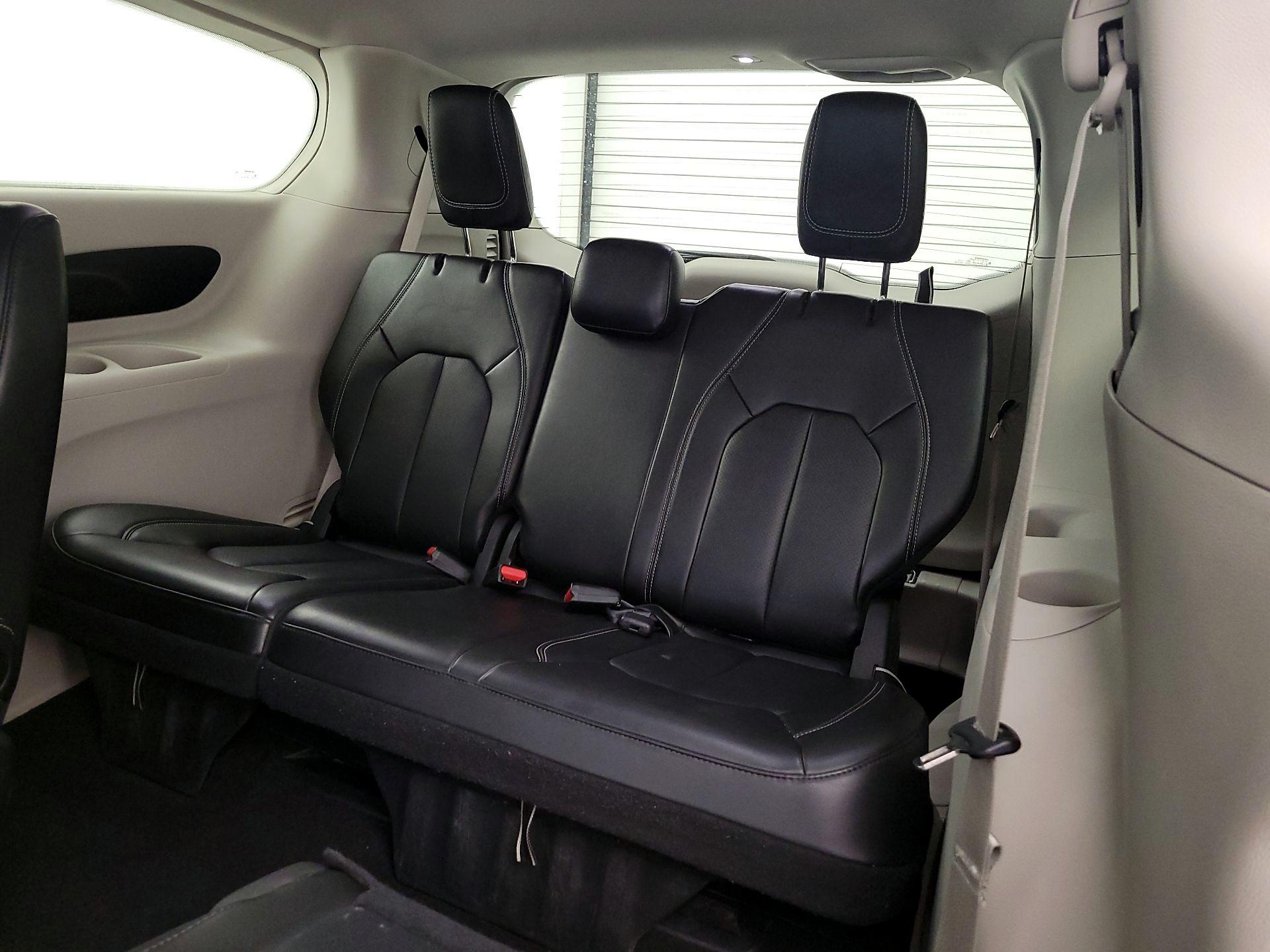 Thumbnail: 2024 Chrysler Pacifica - 20