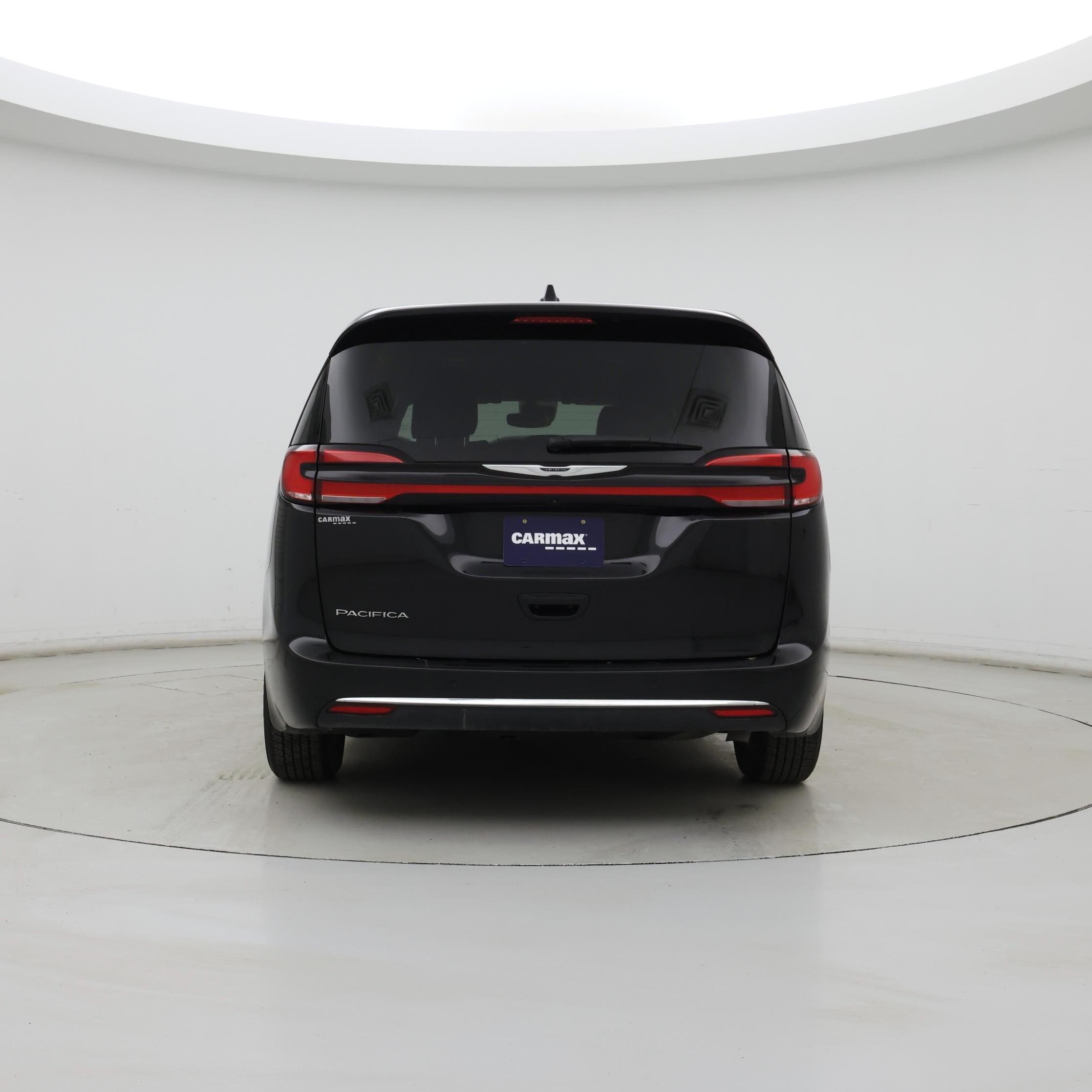 Thumbnail: 2024 Chrysler Pacifica - 6