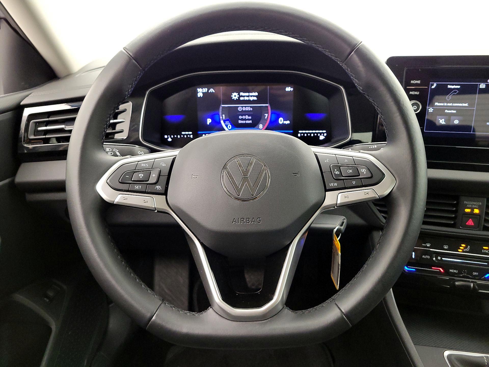 Thumbnail: 2025 Volkswagen Jetta - 10