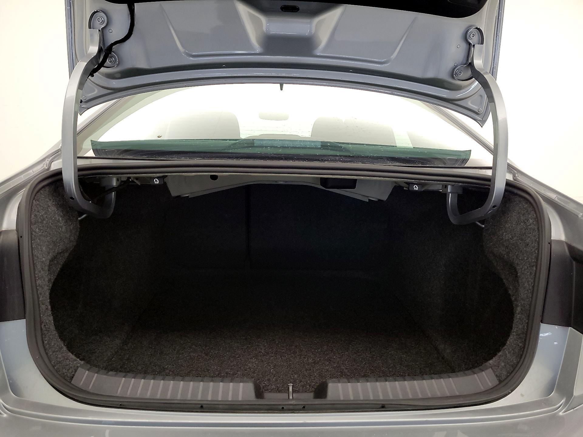 Thumbnail: 2025 Volkswagen Jetta - 20