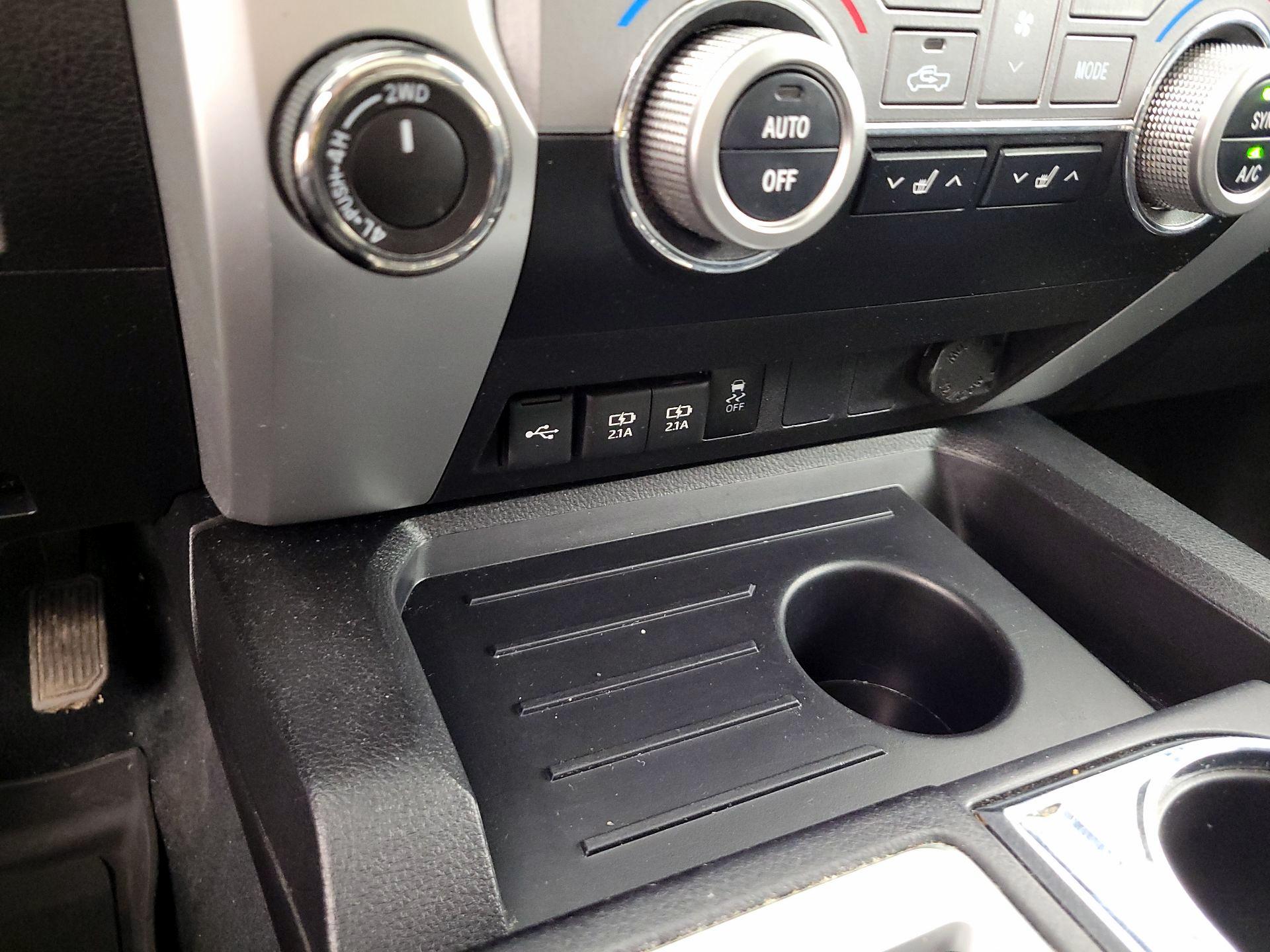 Thumbnail: 2021 Toyota Tundra - 19